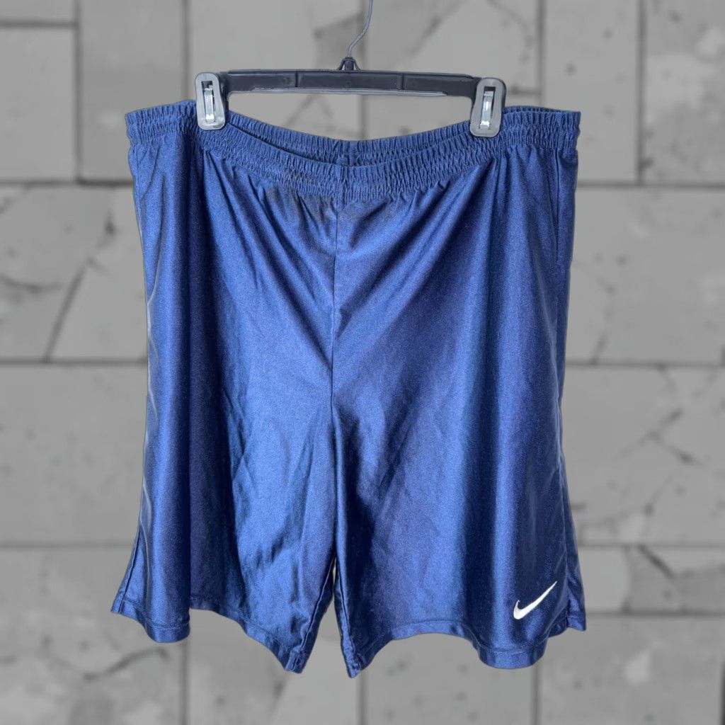 Nike VINTAGE Nike Drawstring Basketball Shorts Blue XL Mens Swoosh USA Size US 36 / EU 52 - 1 Thumbnail