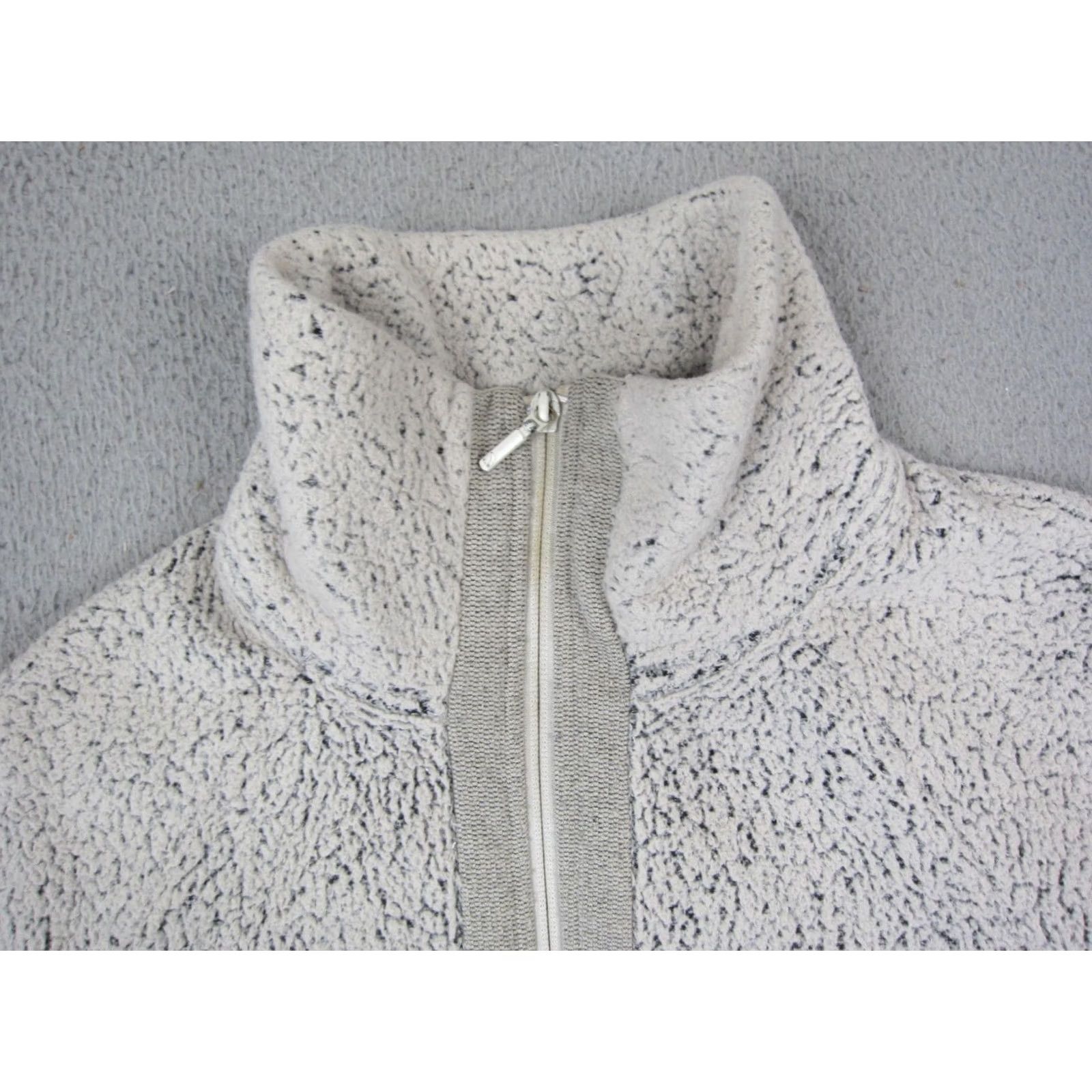 The North Face The North Face Jacket Womens Small Gray Fuzzy Fleece Full Zip Outdoor Size S / US 4 / IT 40 - 2 Thumbnail