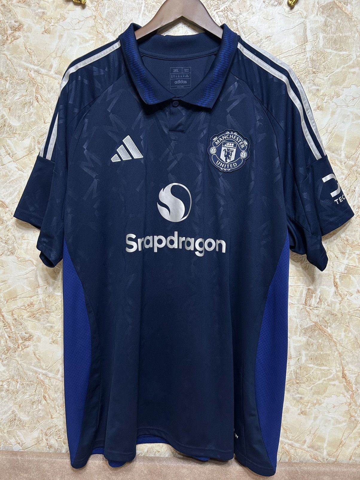 Adidas Manchester United 2024-25 Alejandro Garnacho Jersey 3XL Size US XXL / EU 58 / 5 - 2 Thumbnail