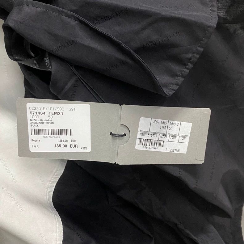 Balenciaga Balenciaga Black and white patchwork embroidered logo jack Size US M / EU 48-50 / 2 - 6 Thumbnail