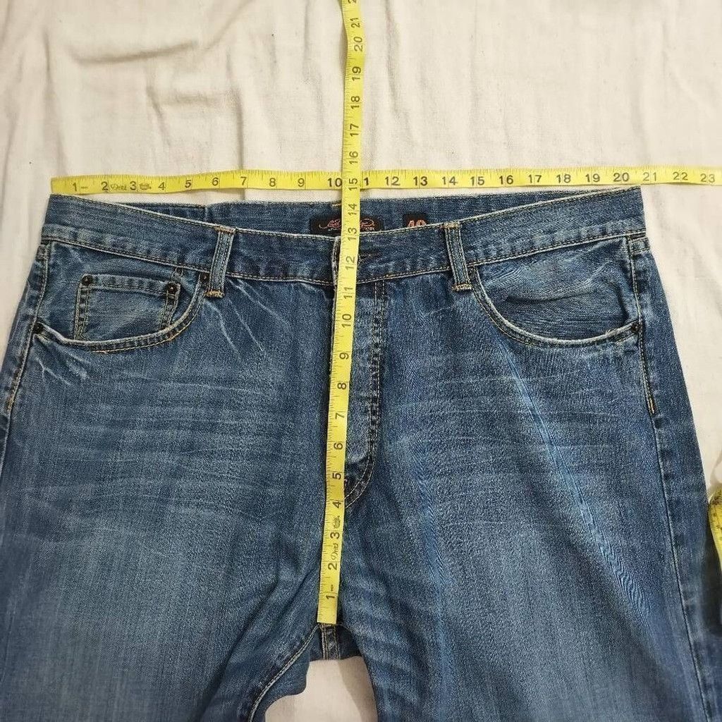 Ed Hardy Ed Hardy tiger embossed wide leg jeans sz 40x34 10657 Size US 40 / EU 56 - 4 Thumbnail