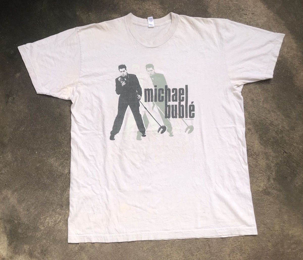 Other × Vintage Vintage Michael Buble2004s tshirt size XL 23.5/29 Size US XL / EU 56 / 4 - 4 Thumbnail