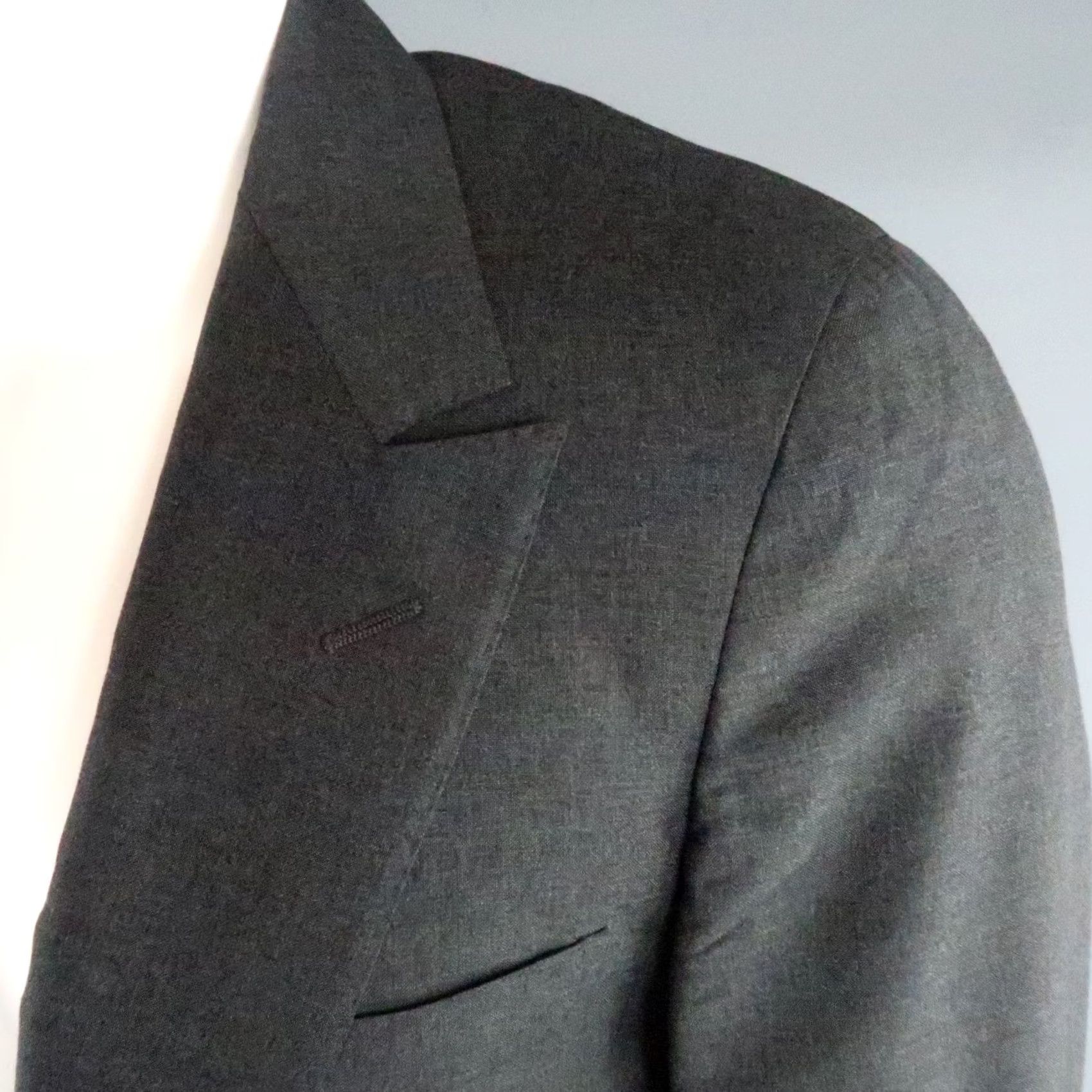 Lanvin LANVIN Size 40 Charcoal Wool Peak Lapel Suit Mens Charcoal Wool Solid Peacoat Style Jacket/Coat Moon 40 Inseam 29 Size 40R - 6 Thumbnail