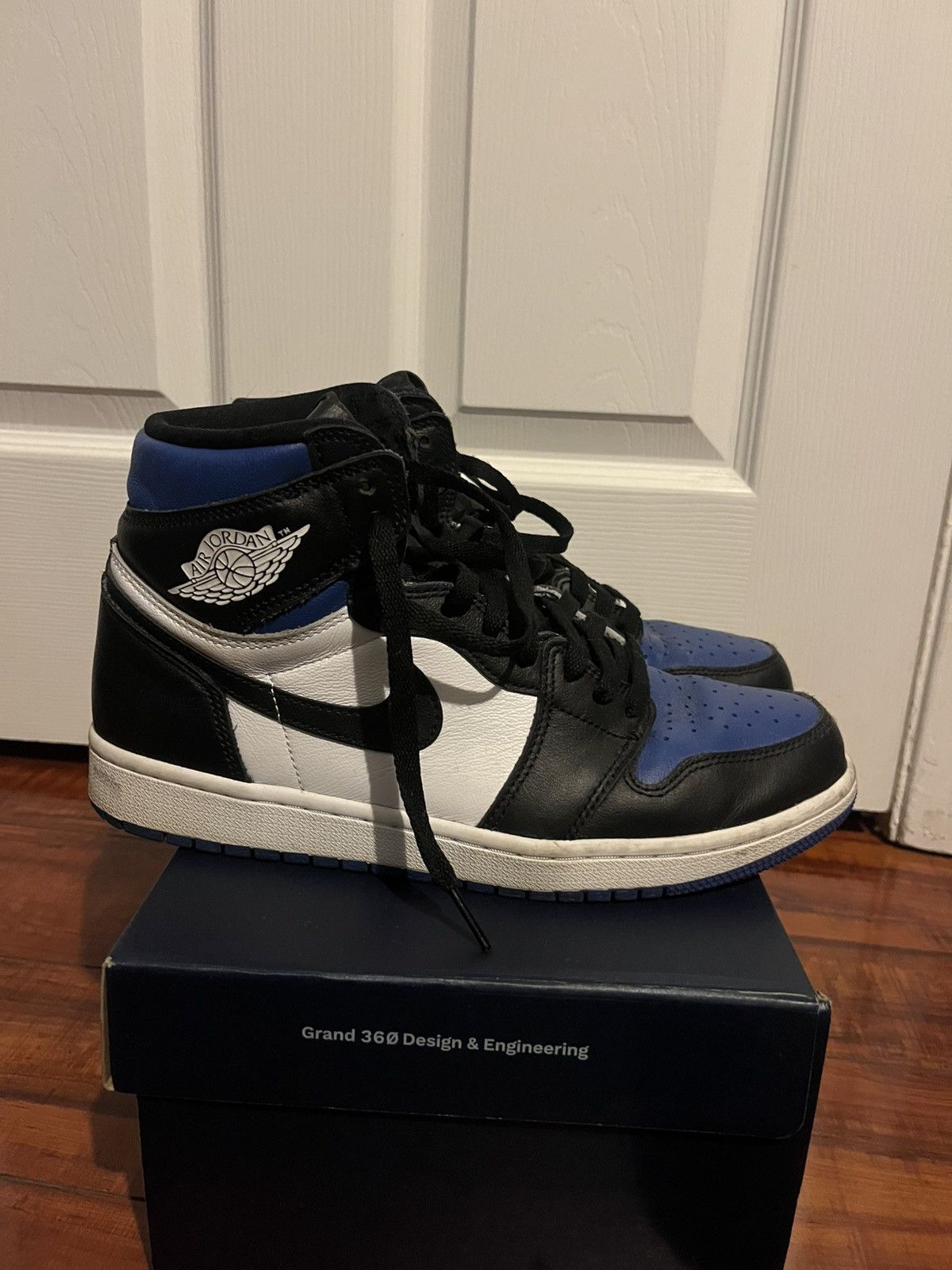 Jordan Brand × Nike Jordan 1 Royal Toe Size US 9.5 / EU 42-43 - 3 Thumbnail