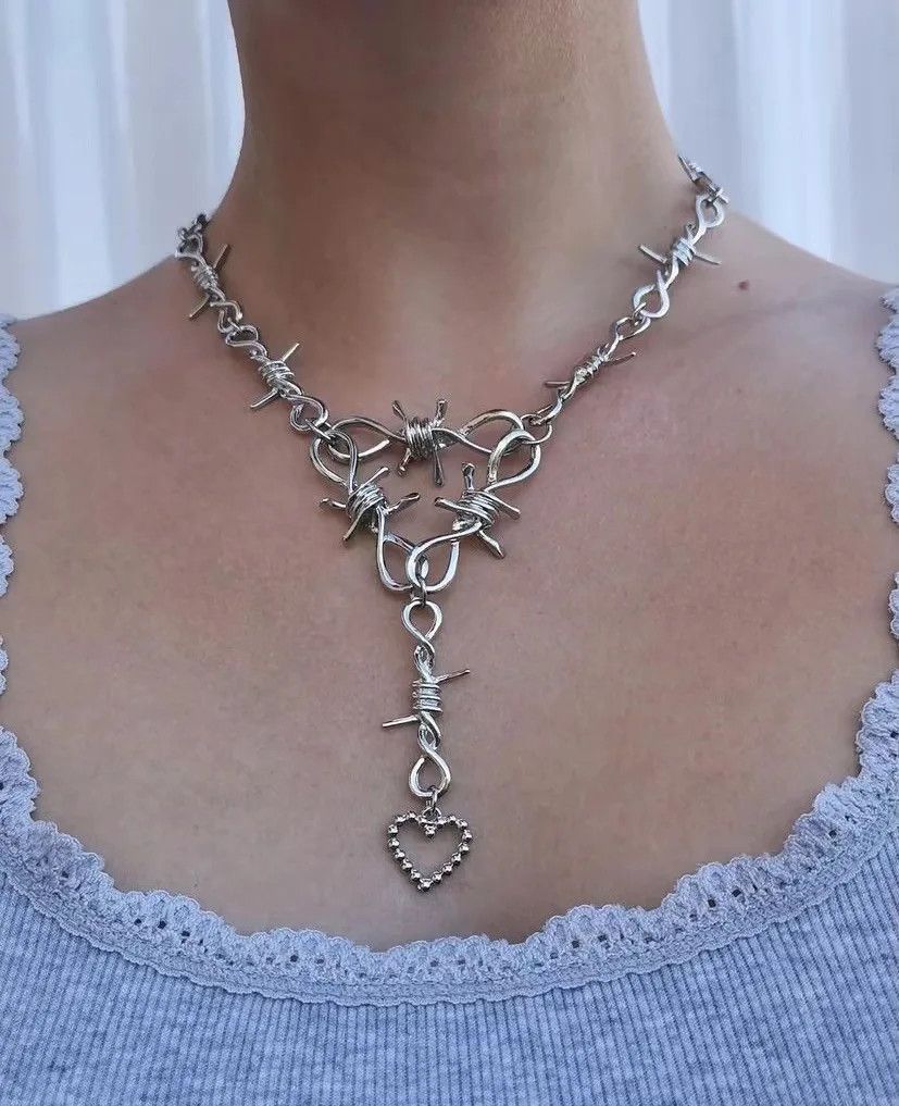 Other Y2k Punk Thorn Love Pendant Necklace Size ONE SIZE - 1 Thumbnail