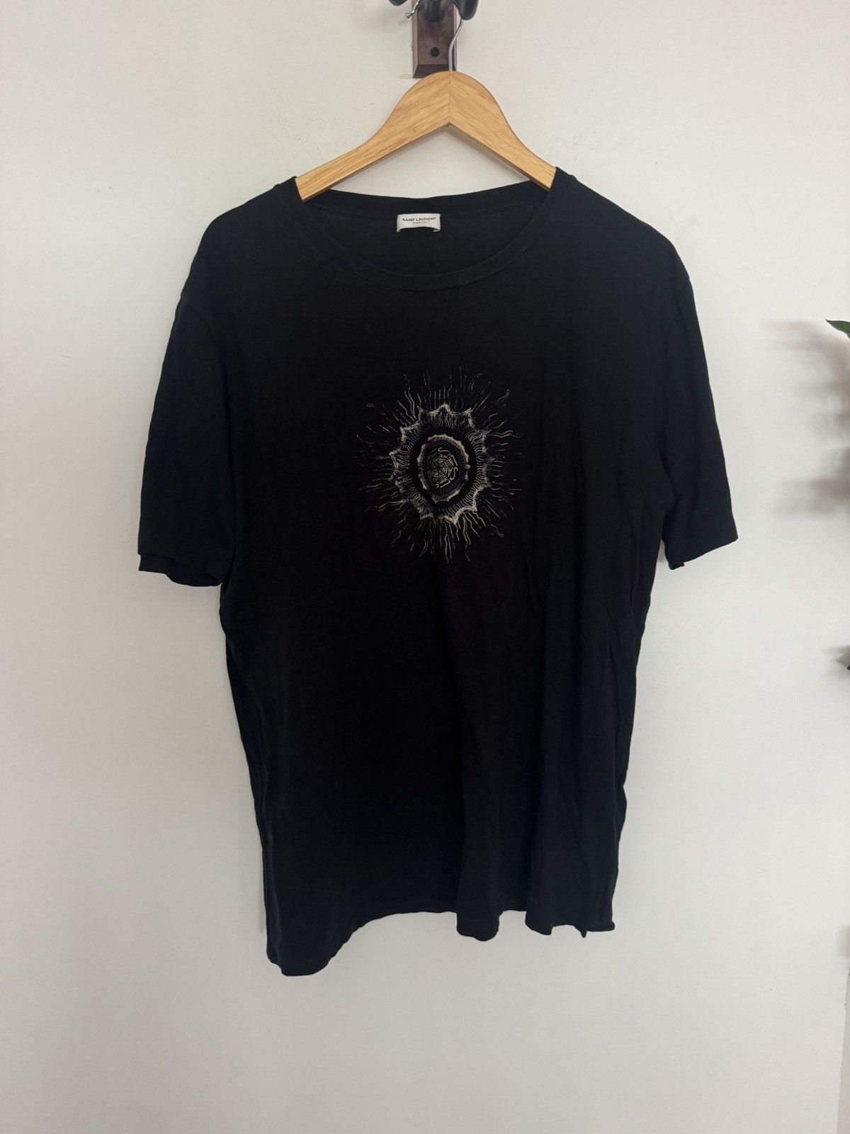 Saint Laurent Paris Sunburst motif logo t Size US L / EU 52-54 / 3 - 1 Thumbnail
