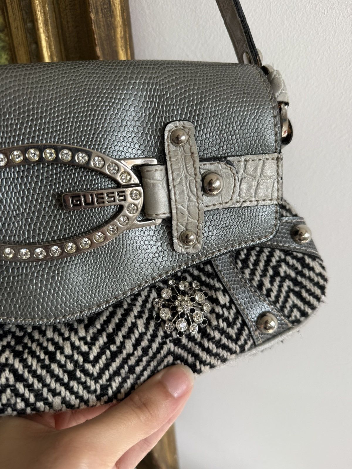 Guess Vintage Y2K guess shoulder bag Size ONE SIZE - 4 Thumbnail