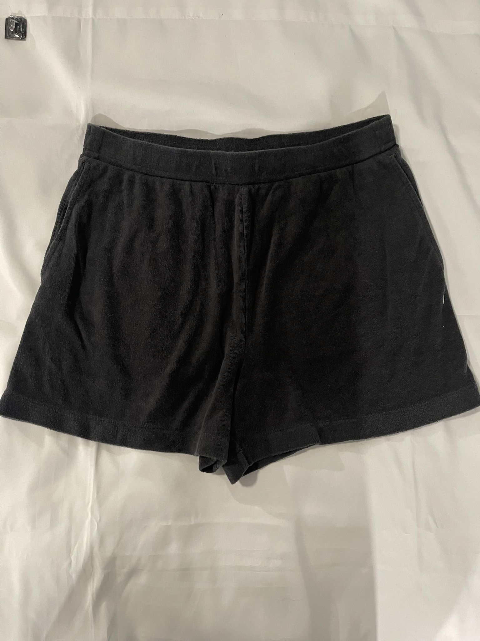 H&M H&M Black Womens Shorts With Deep 9.5 inch Pockets Size M Size 24" / US 00 / IT 34 - 1 Thumbnail