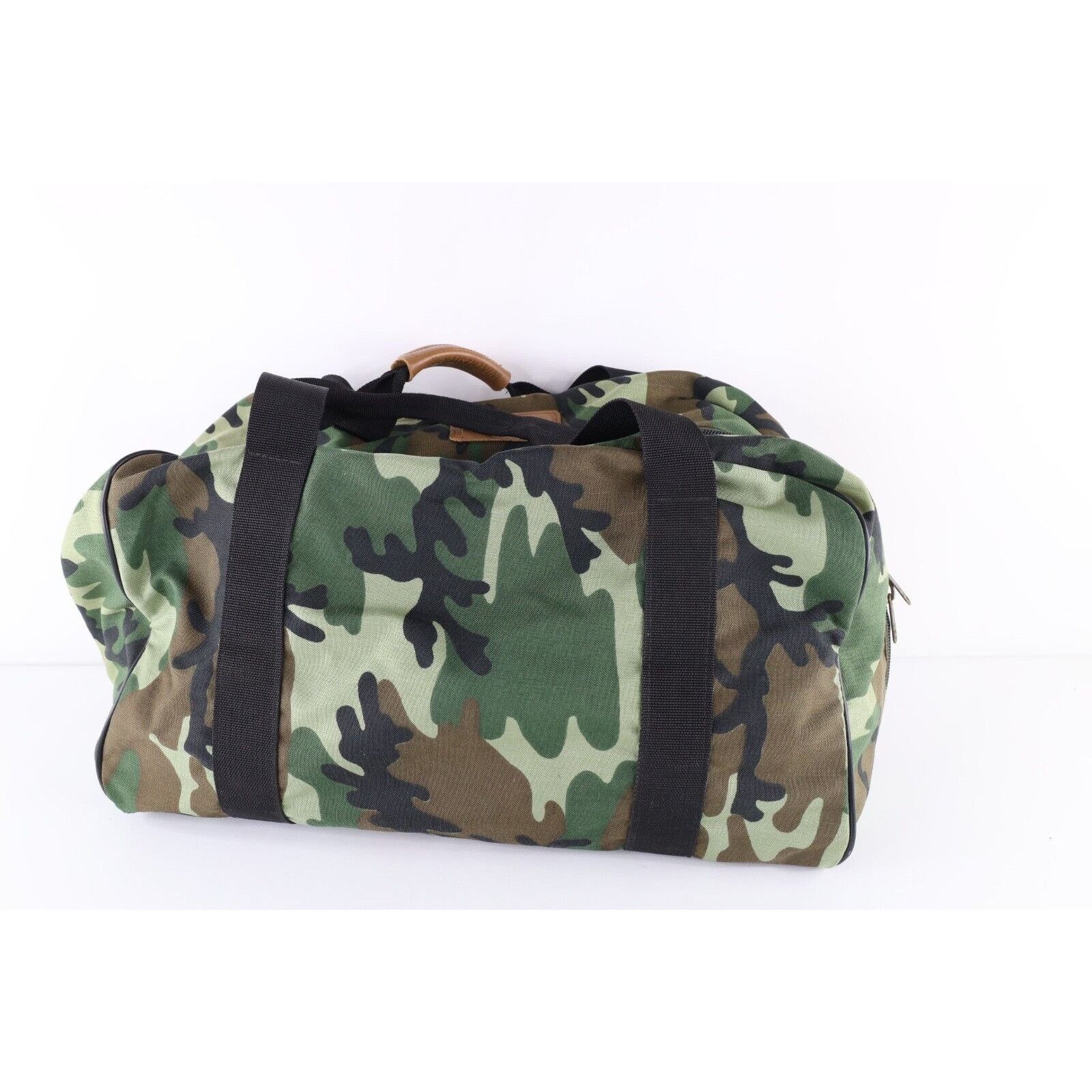 Vintage × Winchester Vintage 90s Winchester Spell Out Camouflage Duffel Bag Size ONE SIZE - 8 Thumbnail