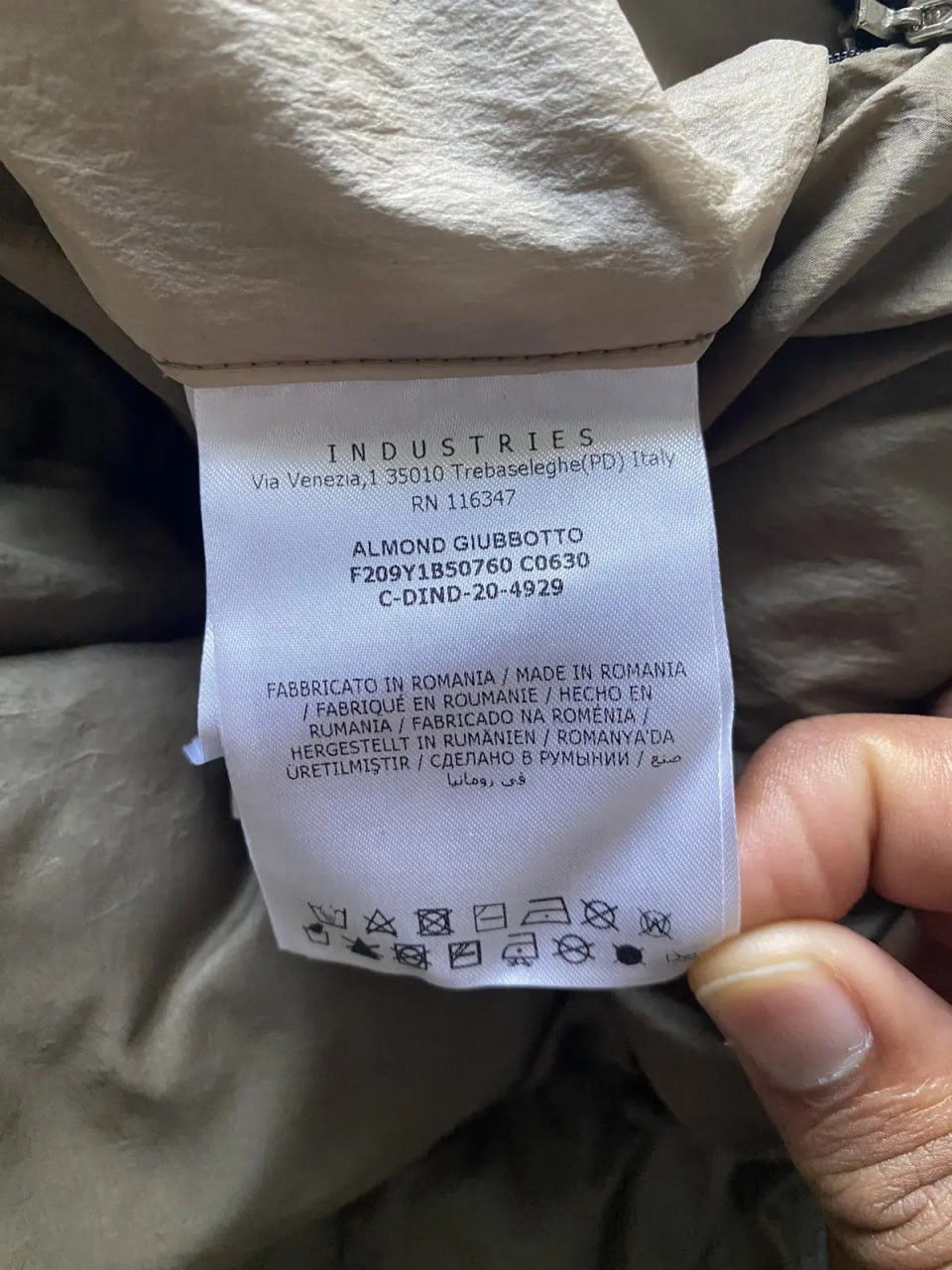 1017 ALYX 9SM × Moncler 1017 ALYX 9SM x Moncler Giubbotto Almond Down Jacket Size US L / EU 52-54 / 3 - 15 Thumbnail