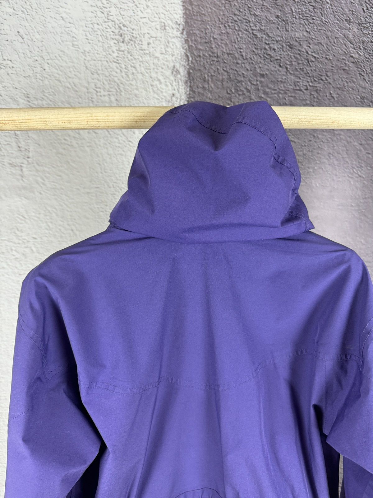 The North Face The north face gore-tex vintage purple long jacket women’s Size M / US 6-8 / IT 42-44 - 18 Thumbnail
