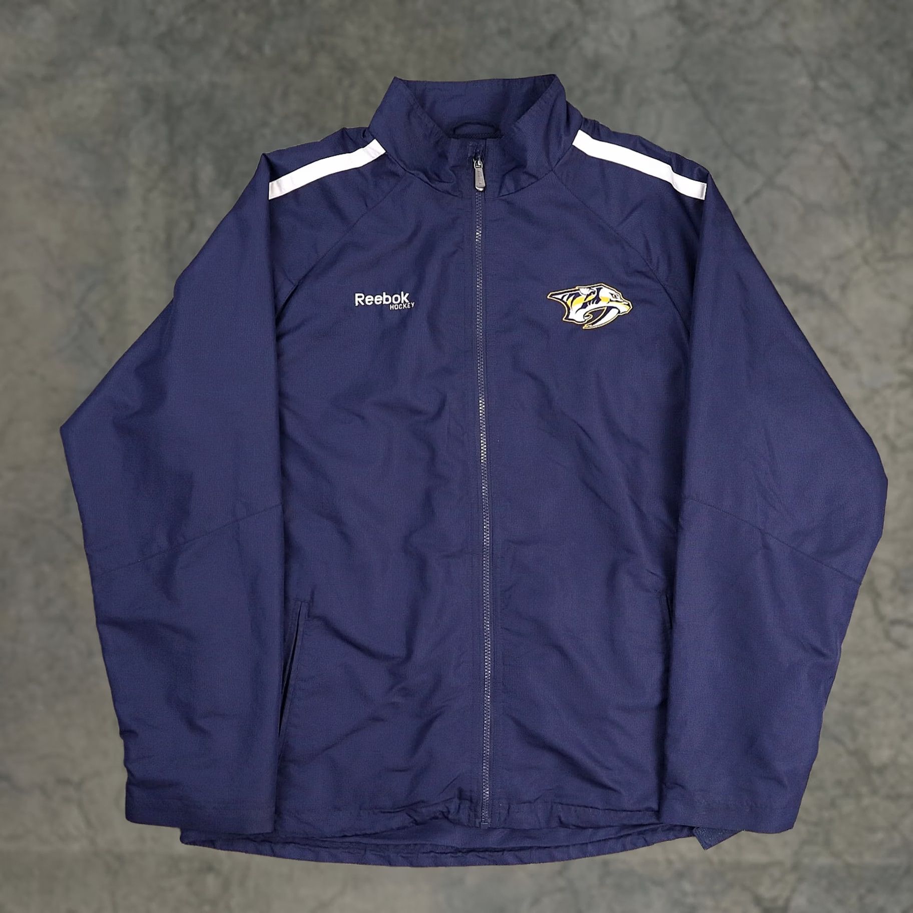 Reebok NHL Reebok Nashville Predators Large Blue Long Sleeve Zip Jacket Size US L / EU 52-54 / 3 - 1 Thumbnail