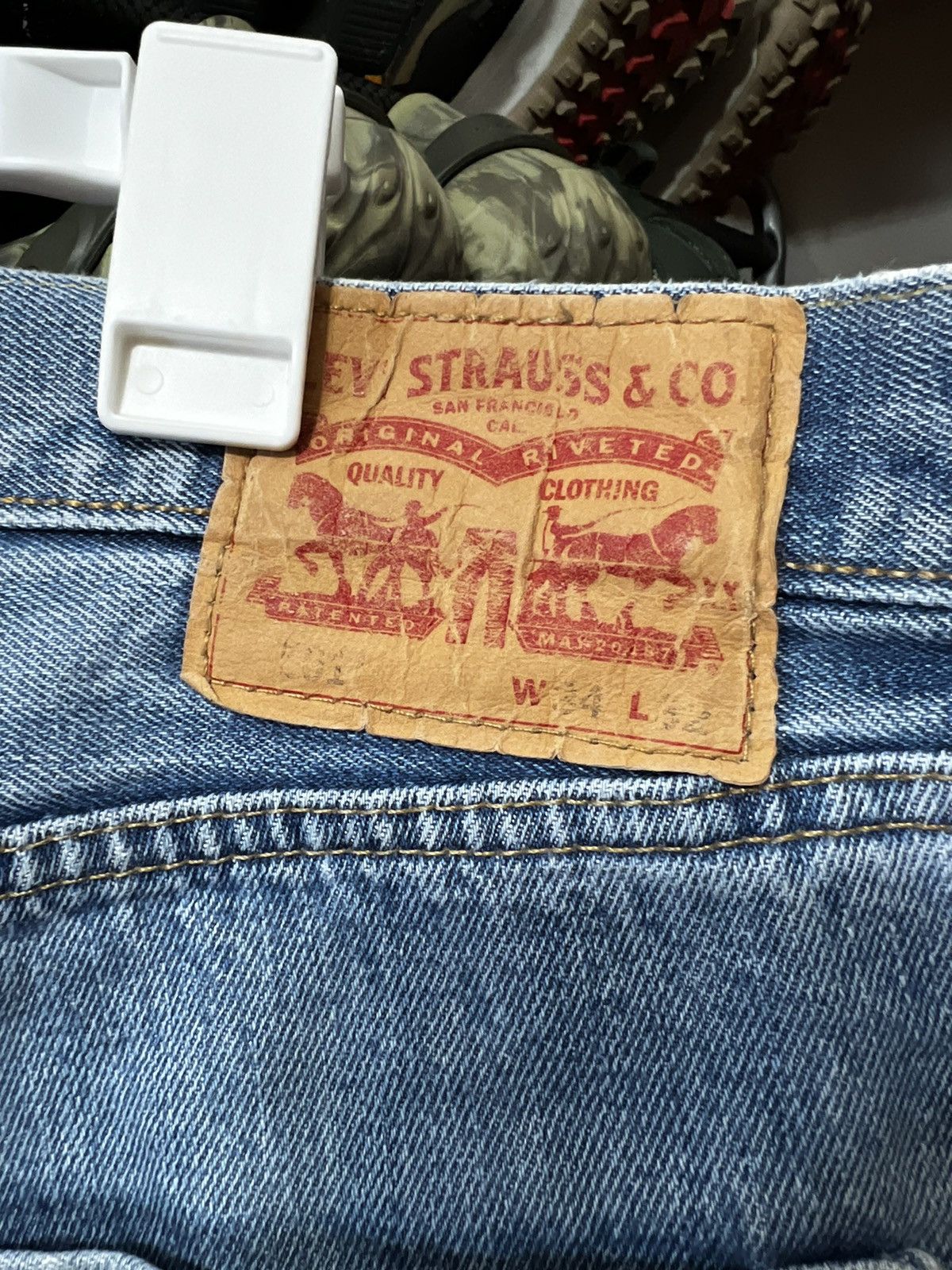 Levi's Vintage Clothing × Pink Floyd Levi's Pink Floyd Hand Made Patchwork Jeans Size US 34 / EU 50 - 5 Thumbnail