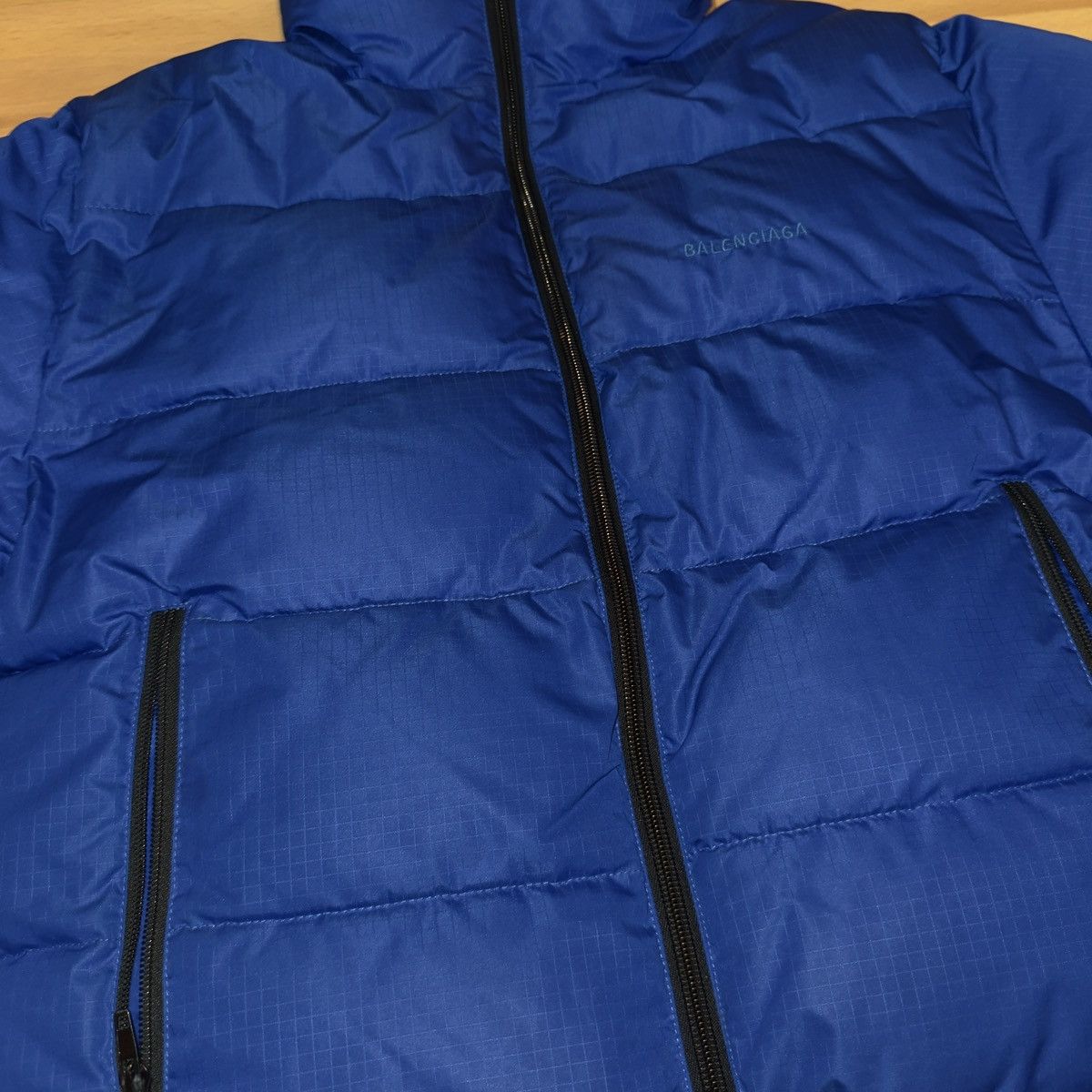 Balenciaga Balenciaga Blue Puffer Jacket with Hood Size US M / EU 48-50 / 2 - 5 Thumbnail
