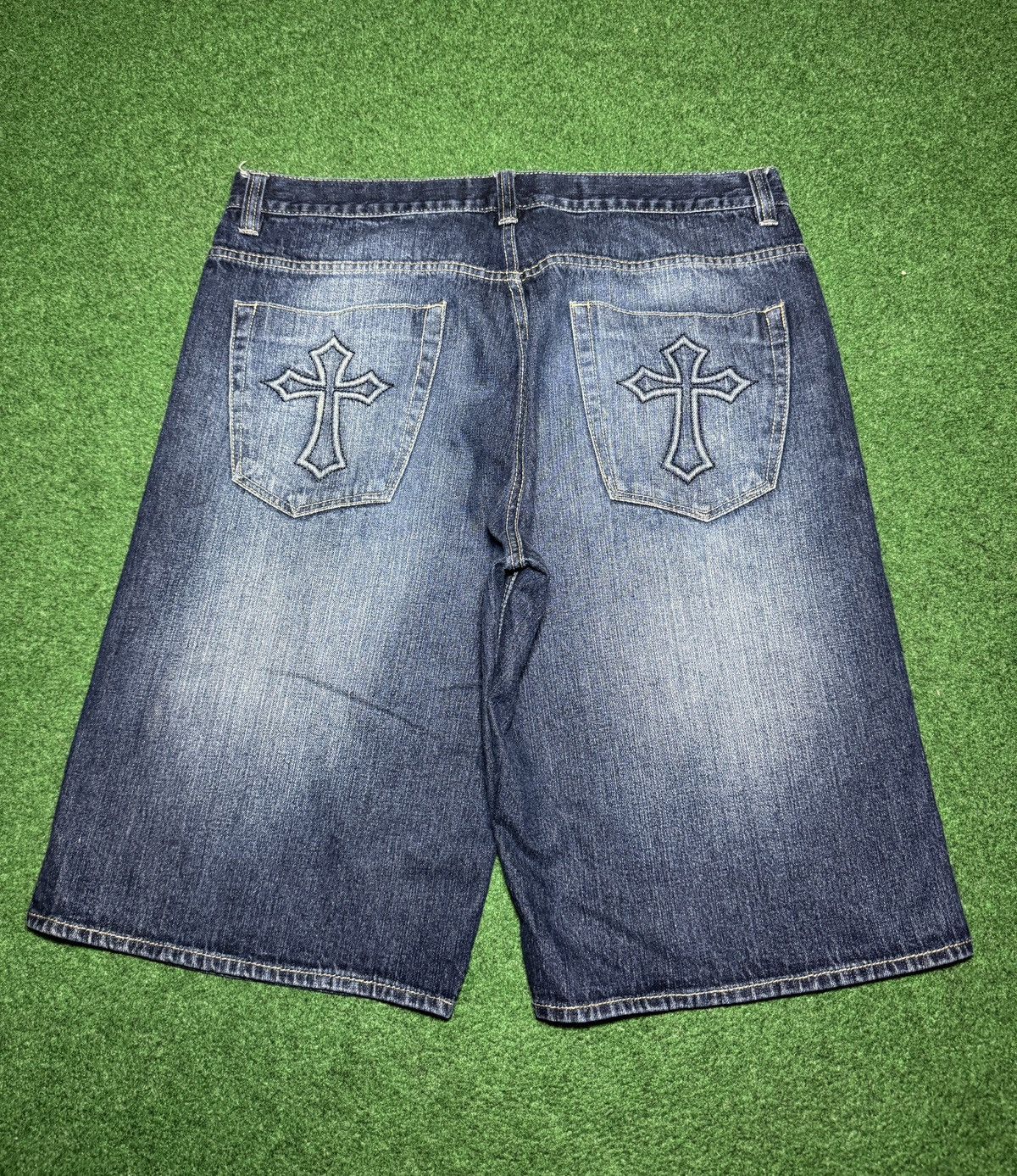Avirex Vintage Y2K Avirex Cross Hip Hop Jorts Baggy Denim Shorts Size US 40 / EU 56 - 1 Thumbnail