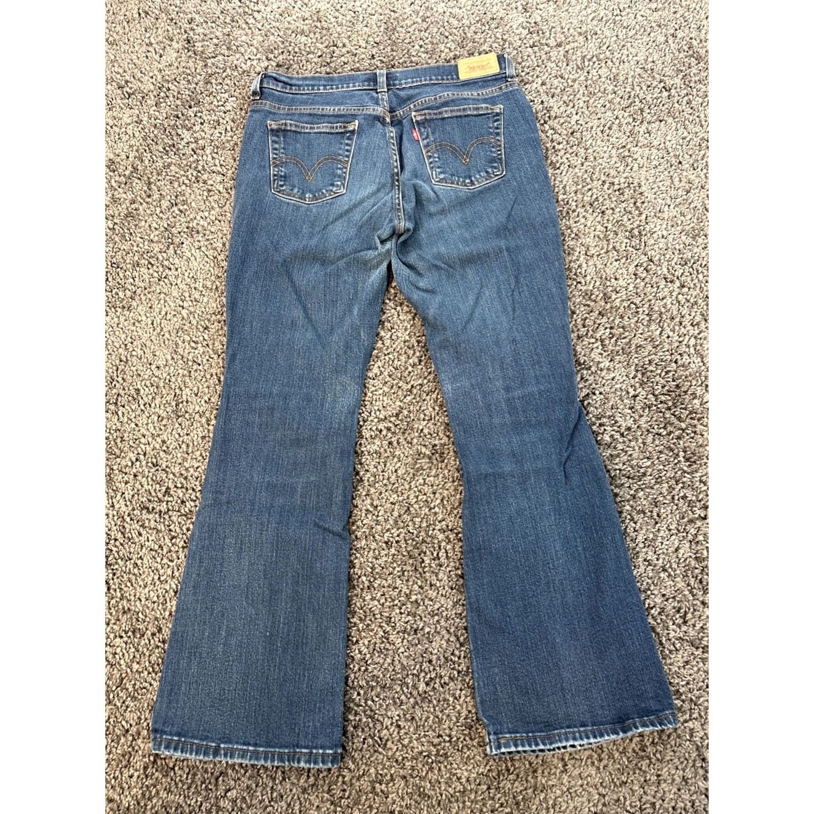Levi's VINTAGE Levi's 515 Jeans Womens Bootcut Dark Wash Distressed 28x31 Blue 28 Regular Women Mens? Size 28" / US 6 / IT 42 - 7 Thumbnail