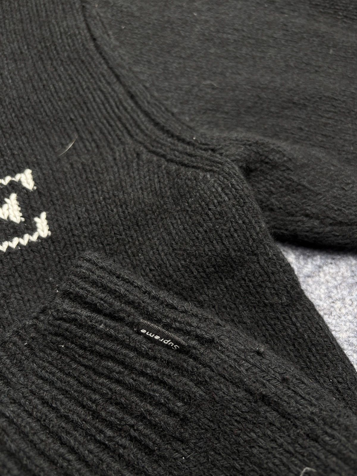 Supreme Supreme Knit Sweater Black Logo Size M Size US M / EU 48-50 / 2 - 5 Thumbnail