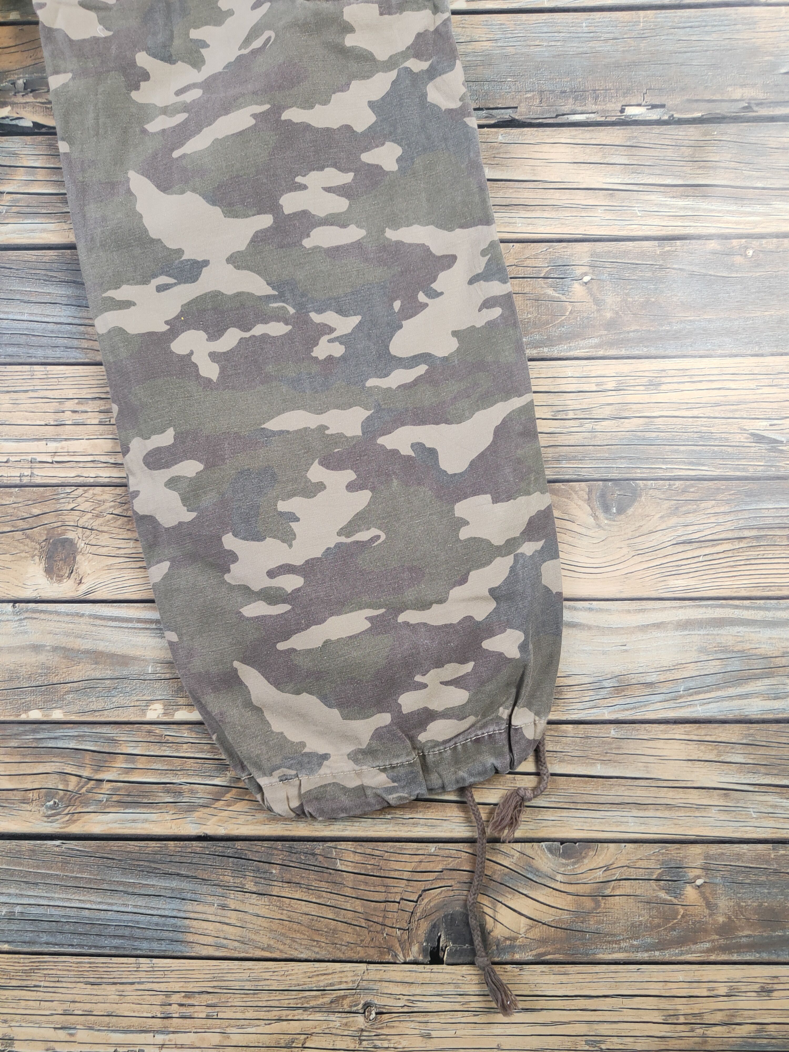 Japanese Brand DL Uniqlo Camouflage Multipocket Cargo Pants #1749 Size US 30 / EU 46 - 11 Thumbnail