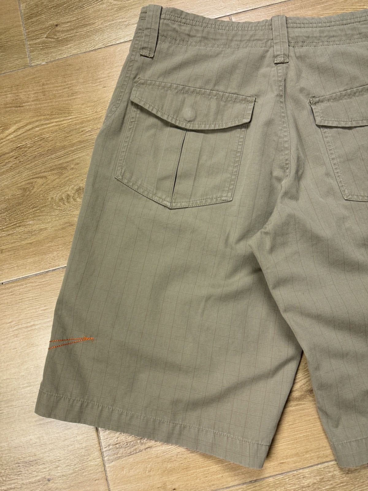 Nike × Vintage Vintage Y2K Nike Big Swoosh Cargo Shorts Size US 30 / EU 46 - 13 Thumbnail