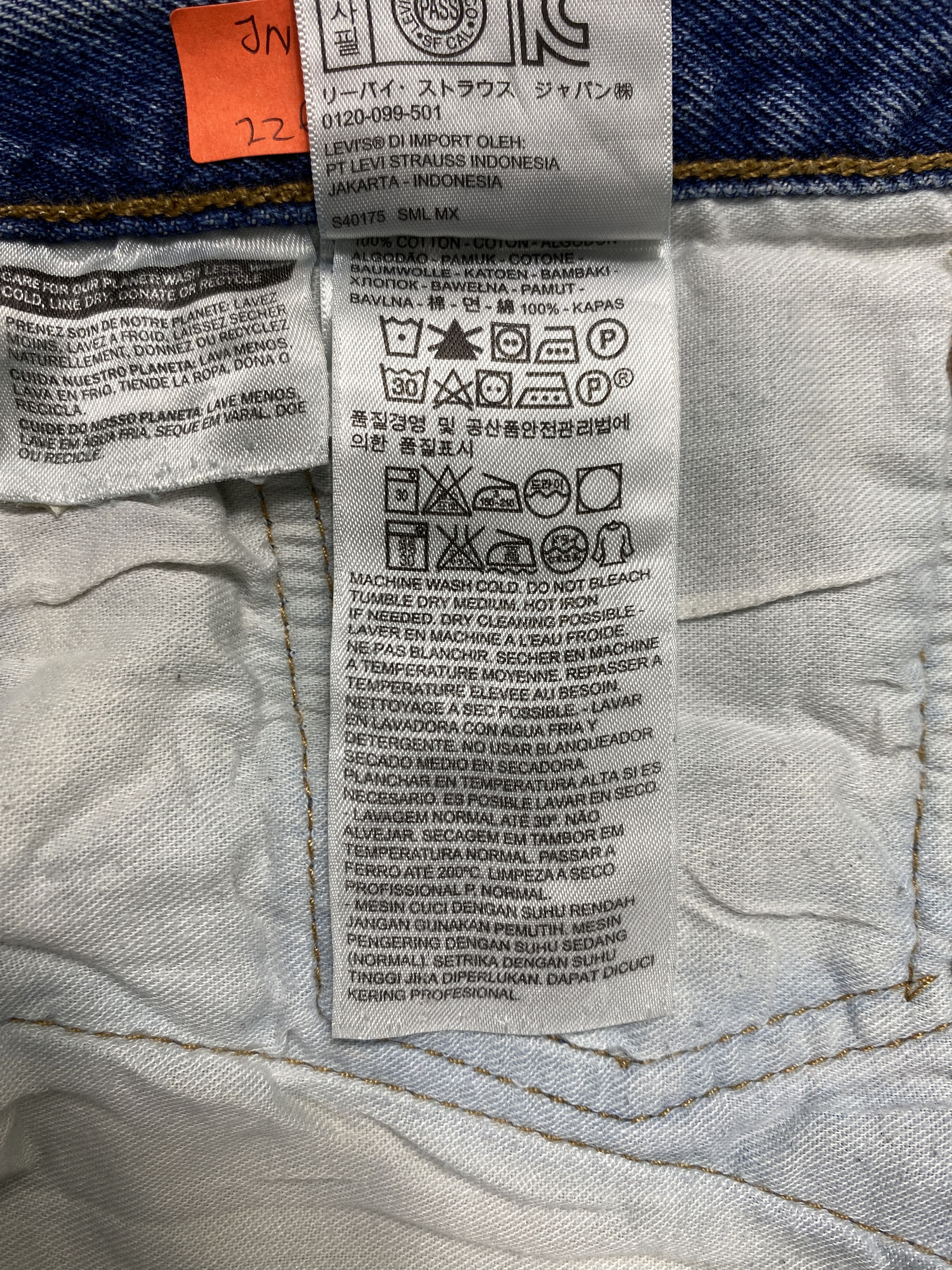 Japanese Brand Ripped Dirty Blue Vintage Levi's 501 32x30.5 Denim -JN2262 Size US 32 / EU 48 - 9 Thumbnail