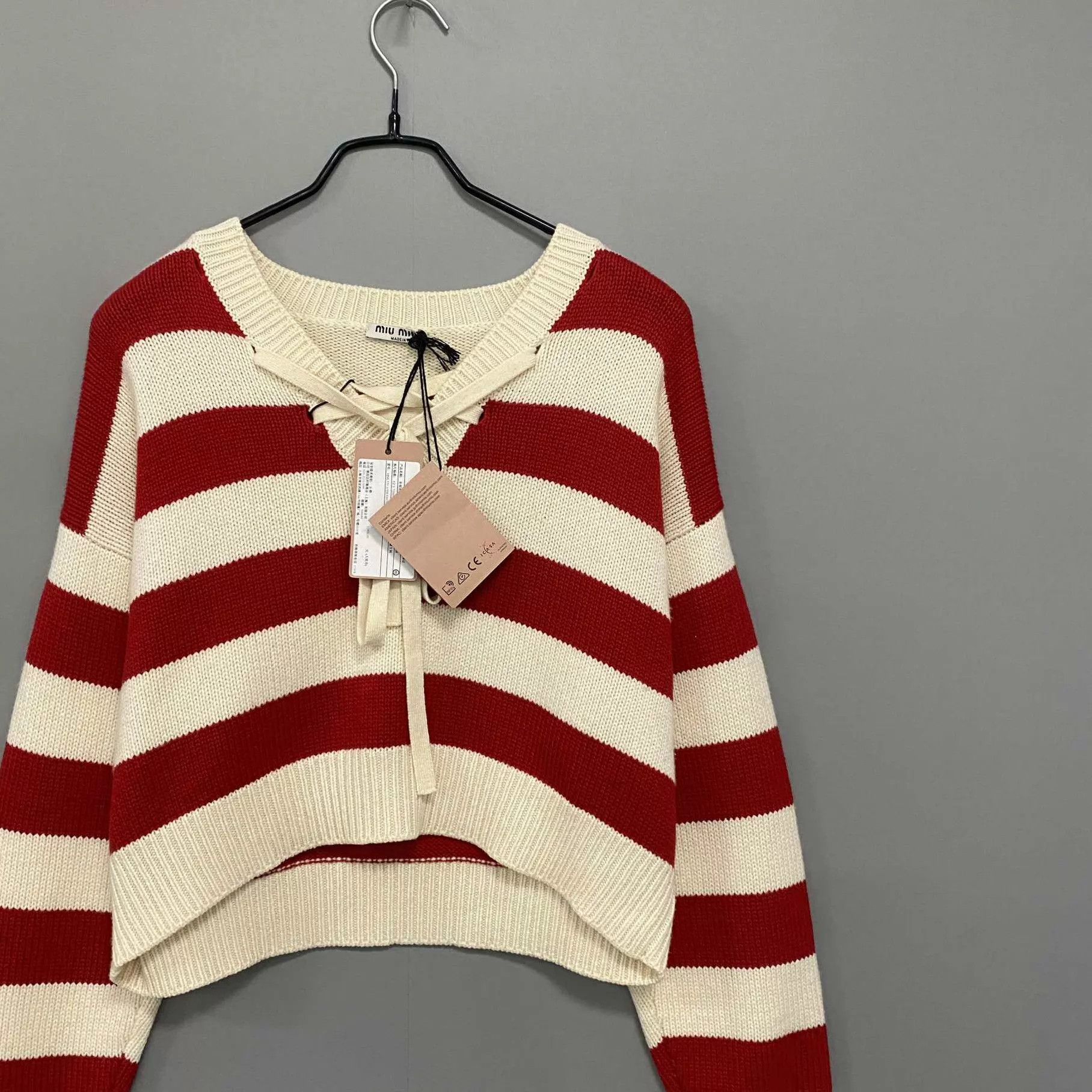 Miu Miu MIUMIU Red & White Striped V-Neck Tie Knit Sweater 38 Size XS / US 0-2 / IT 36-38 - 2 Thumbnail
