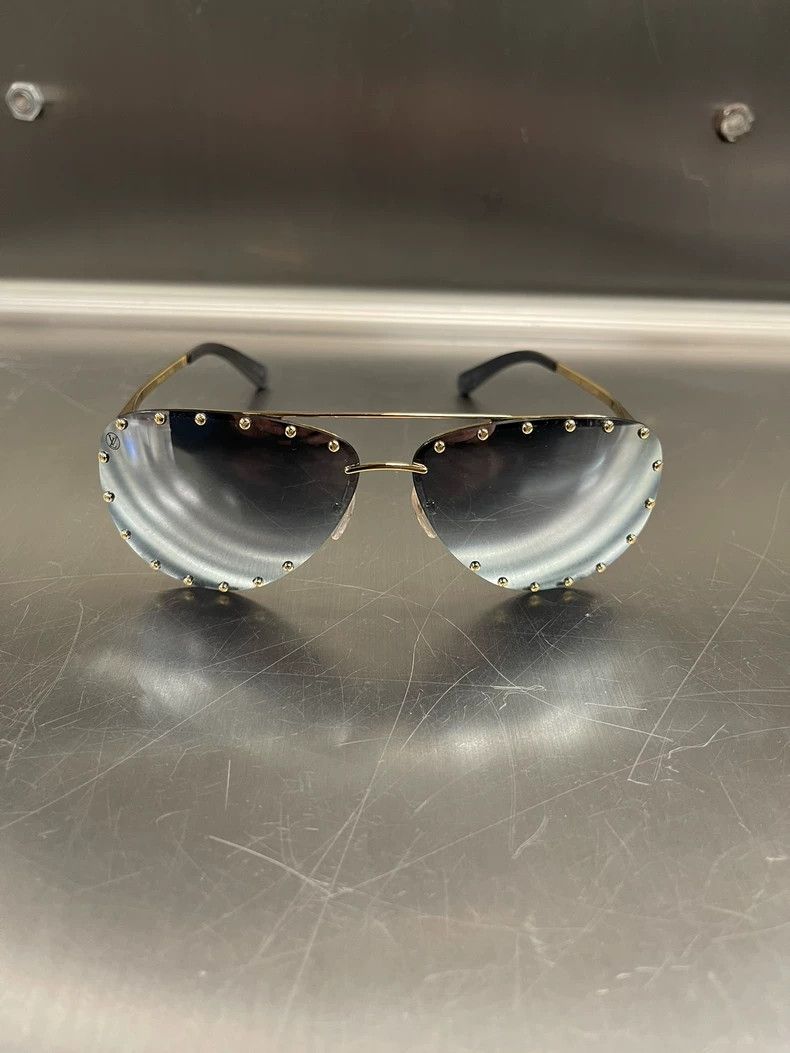 Louis Vuitton Louis Vuitton Aviator Sunglasses Size ONE SIZE - 6 Thumbnail