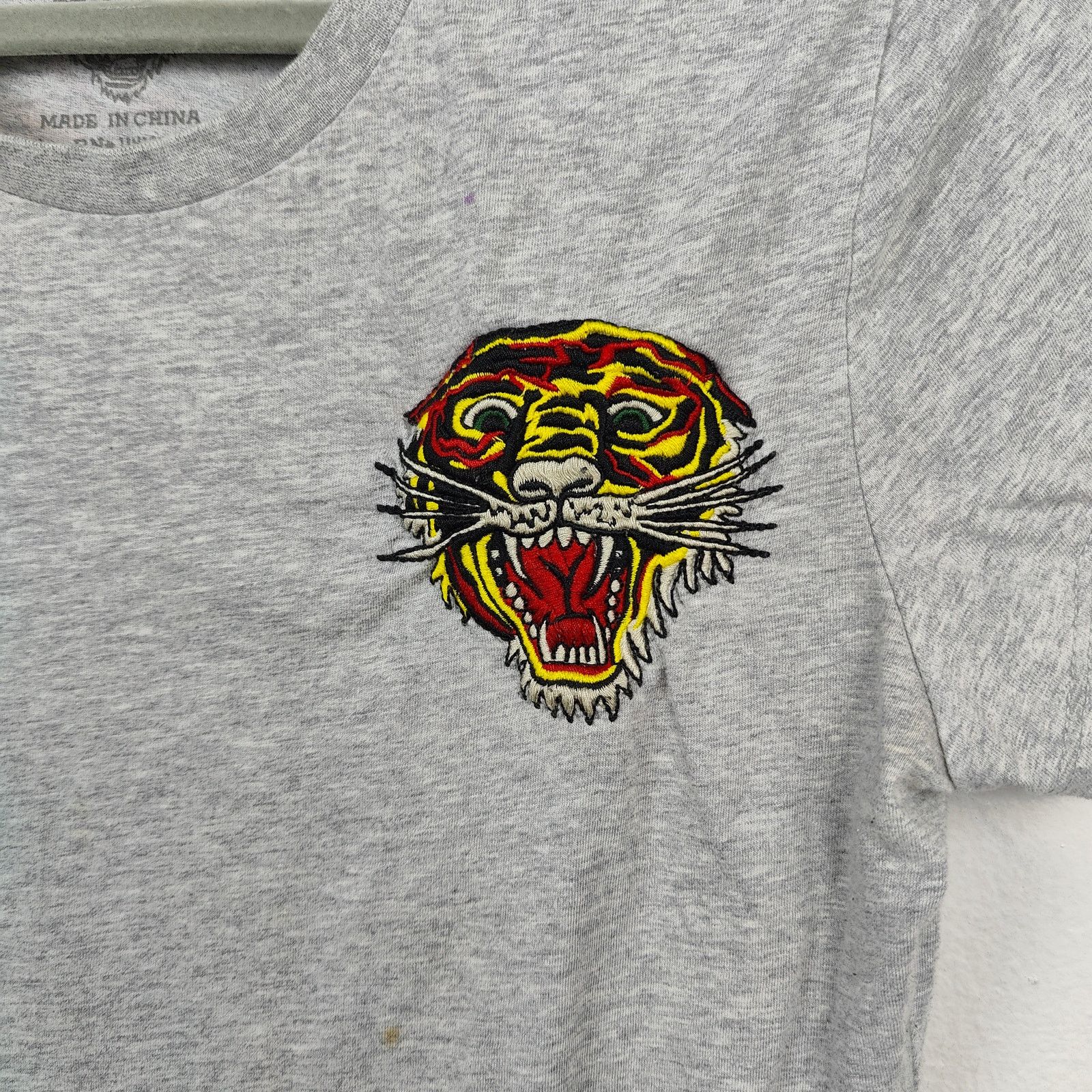 Ed Hardy Vintage Y2K Ed Hardy T-Shirt Womens Large Gray Heather Tiger Size L / US 10 / IT 46 - 2 Thumbnail