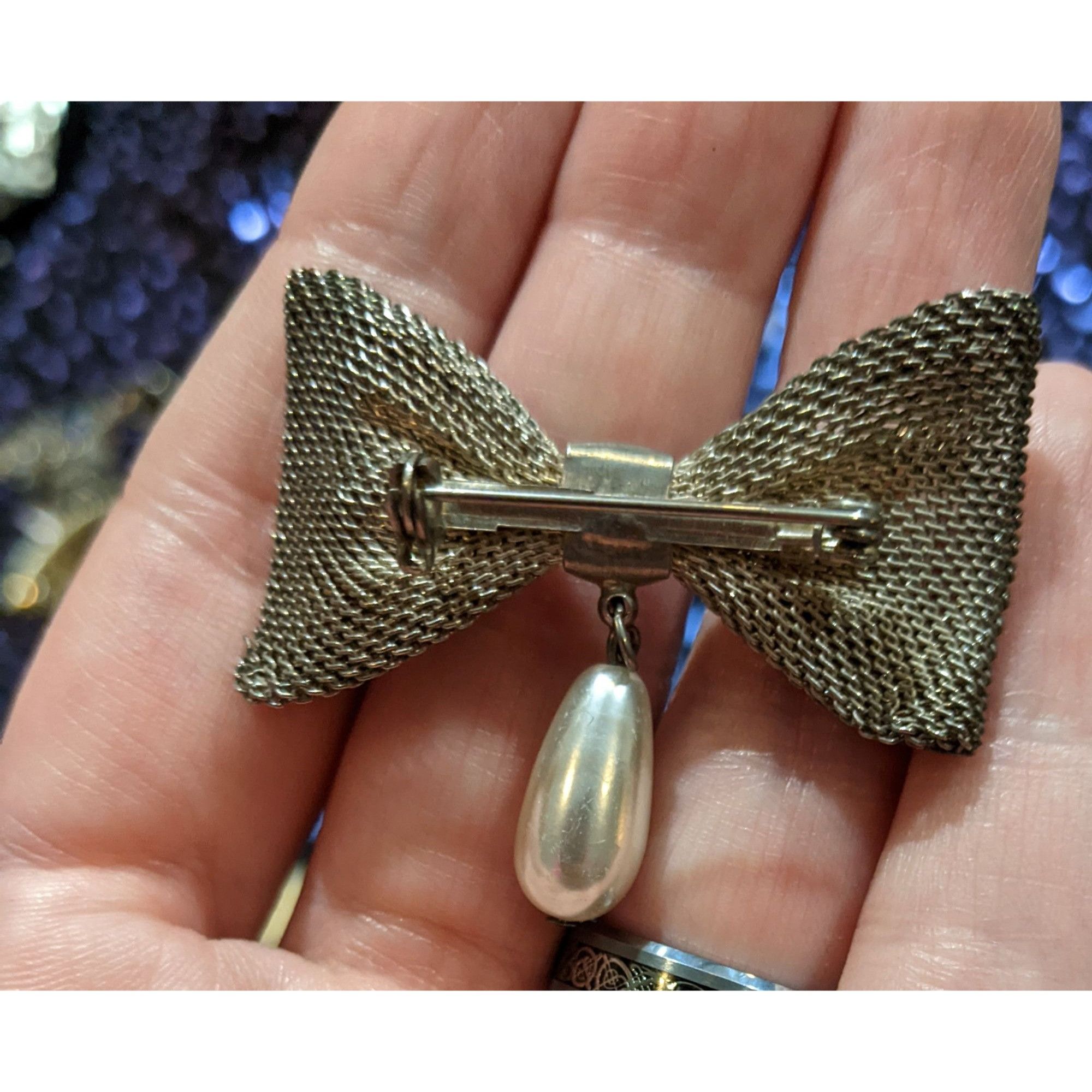 Other Vintage Coquette Mesh Silver Tone Bow Brooch Size ONE SIZE - 2 Thumbnail