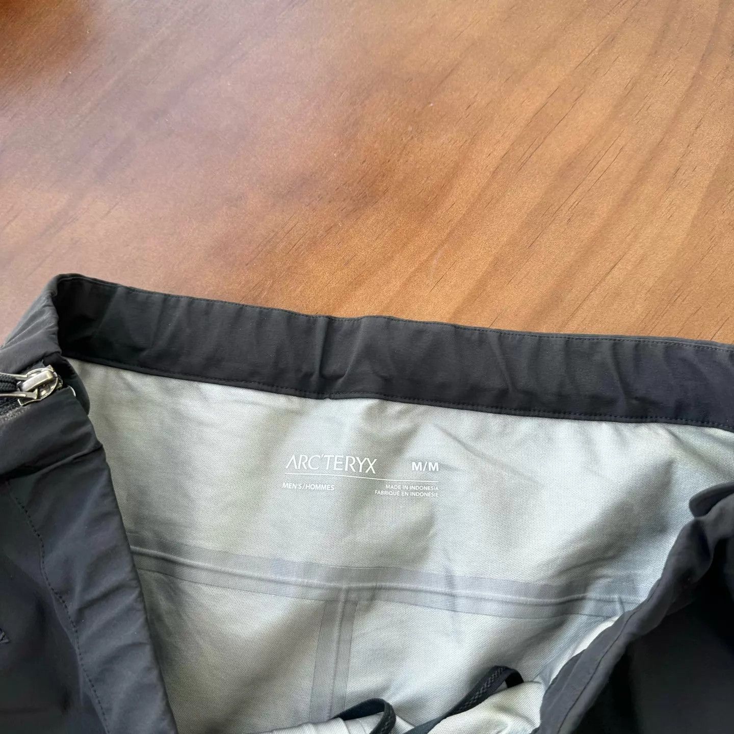 Arc'teryx Arc'teryx Beta Pant Black M Minor Bottom Bubbling Size US 32 / EU 48 - 4 Thumbnail