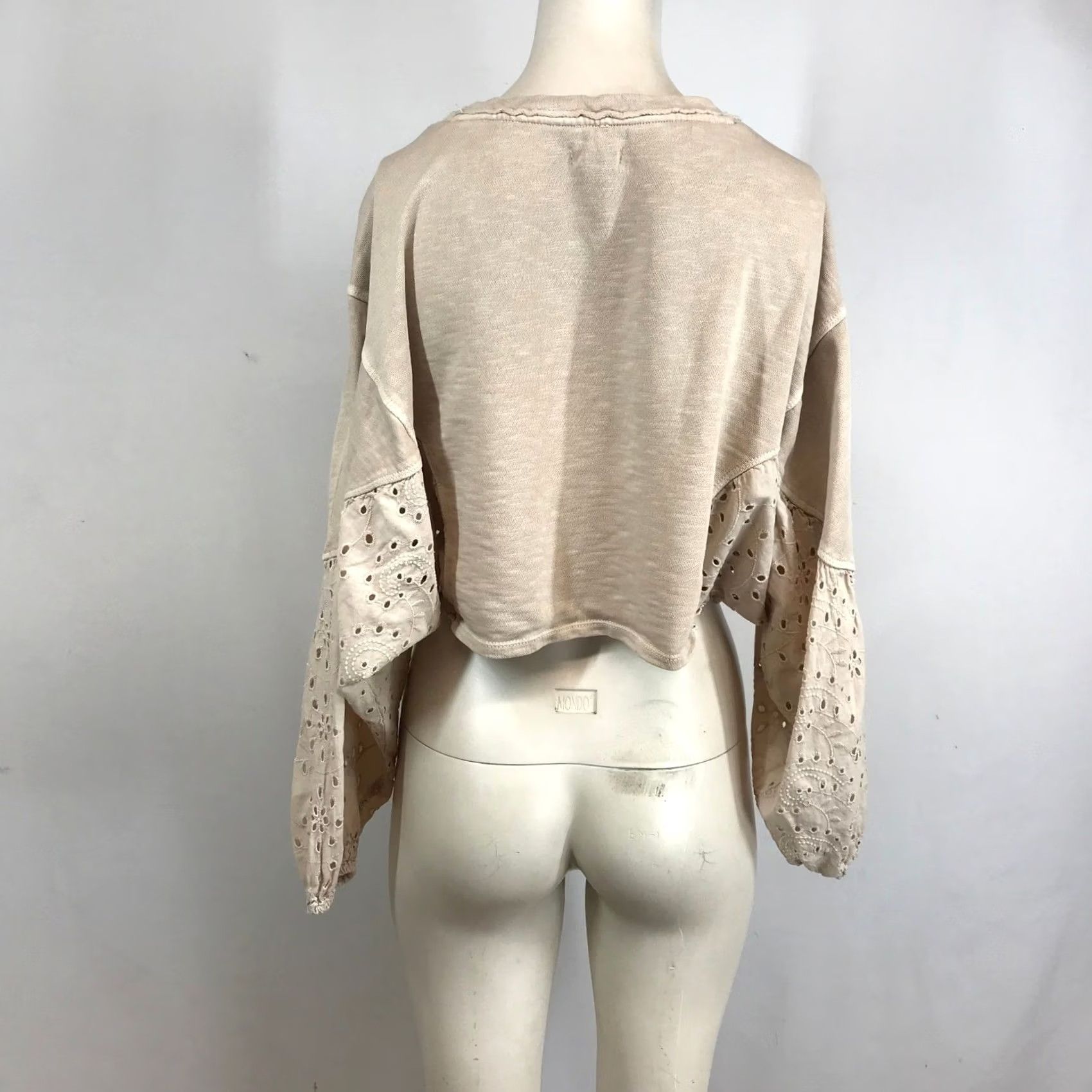 Vintage Pilcro Women Beige Cotton Eyelet Lace Balloon Sleeve Cropped Top S Size S / US 4 / IT 40 - 5 Thumbnail