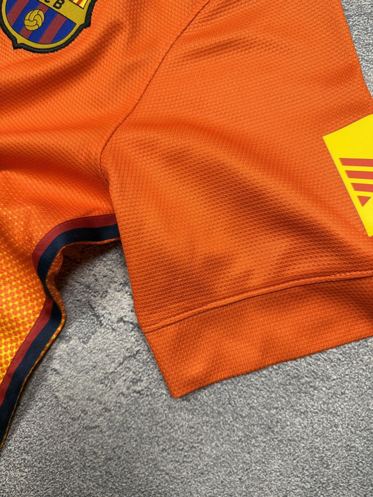 Nike Nike FCB Barcelona Orange Qatar Foundation Unicef Jersey Size US S / EU 44-46 / 1 - 15 Thumbnail
