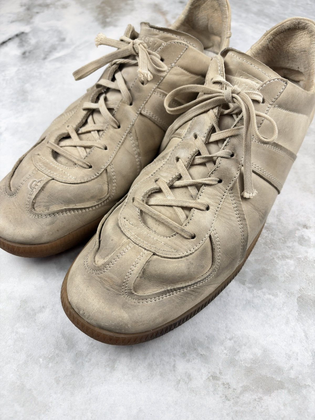 Maison Margiela Maison Margiela Vintage Dirty Beige Replica Gat Sneakers Size US 13 / EU 46 - 2 Thumbnail
