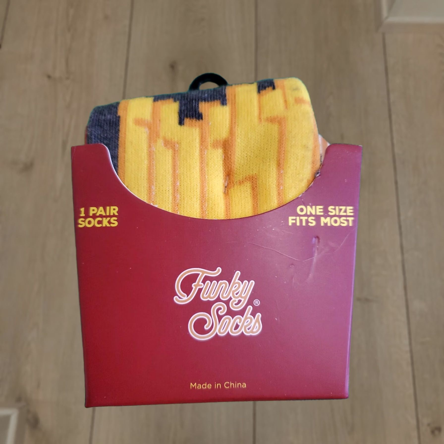 Vintage Funky Socks Socks Unisex Adults One Size Red Yellow Grey Mid Calf Novelty French Fries Pattern OS Size ONE SIZE - 1 Thumbnail
