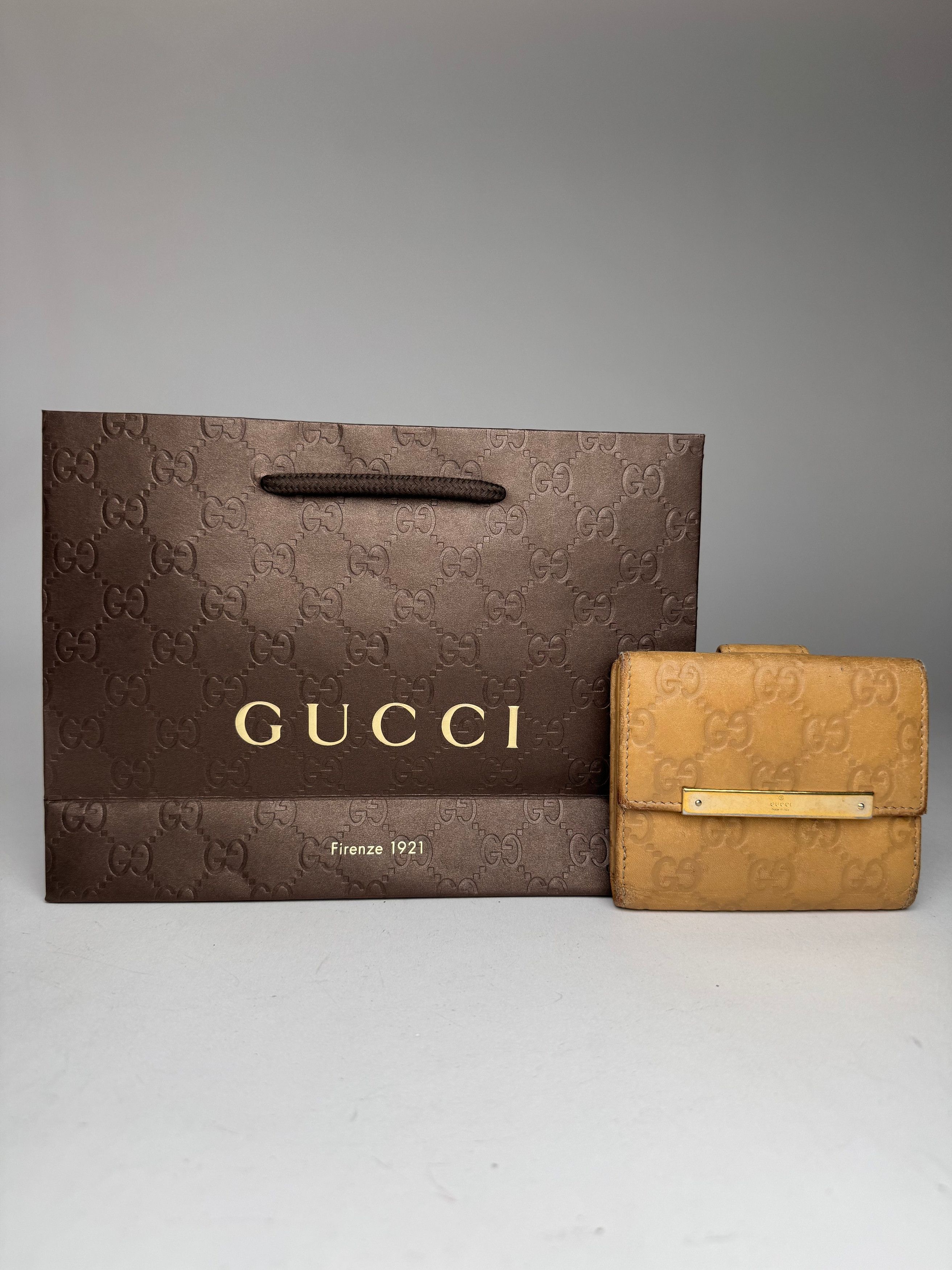 Gucci Vintage Monogram Leather wallet gold Size ONE SIZE - 1 Thumbnail
