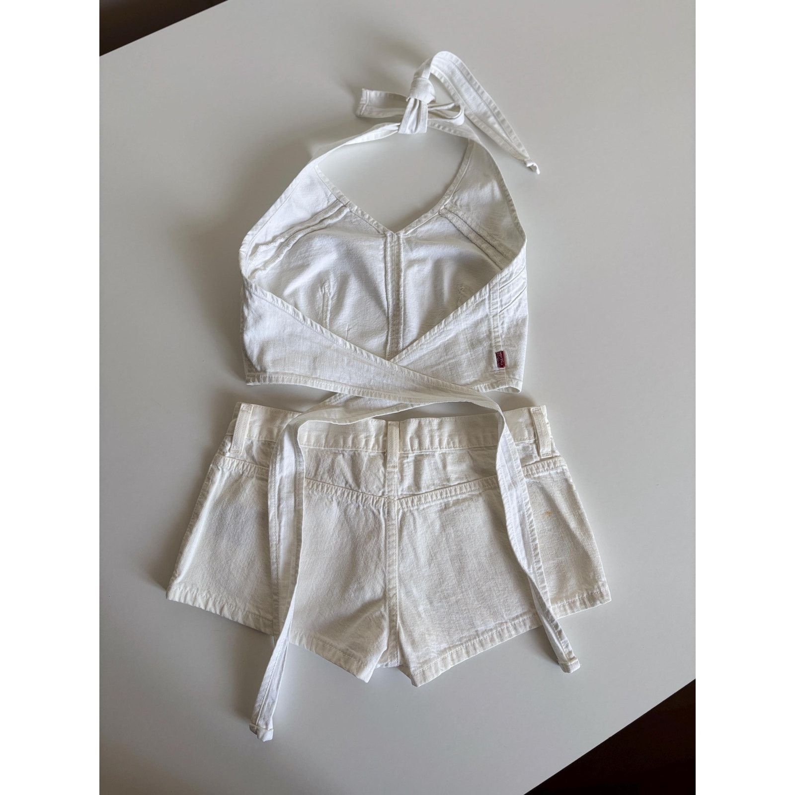 Japanese Brand × Levi's × Levi's Vintage Clothing Vintage Levi's White Denim Two Piece Set Crop Top Shorts Y2K Size 26" / US 2 / IT 38 - 4 Thumbnail