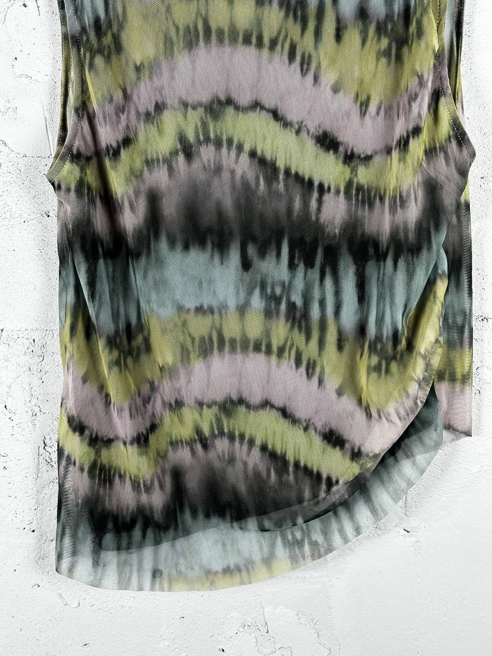 Japanese Brand Vintage Japanese Asymmetric Colourful Mesh Print Tank Top Size US M / EU 48-50 / 2 - 5 Thumbnail