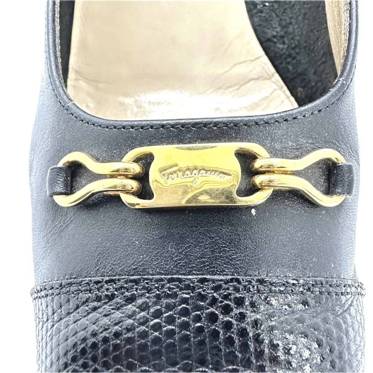 Salvatore Ferragamo Salvatore Ferragamo Black Leather Cap Block Heel Pumps 9AA Size US 9 / IT 39 - 9 Thumbnail