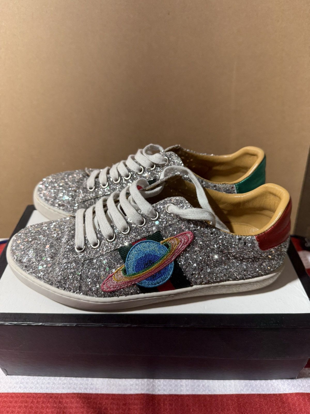 Gucci Gucci Saturn Glitter Low Top Sneaker Size US 8.5 / IT 38.5 - 2 Thumbnail