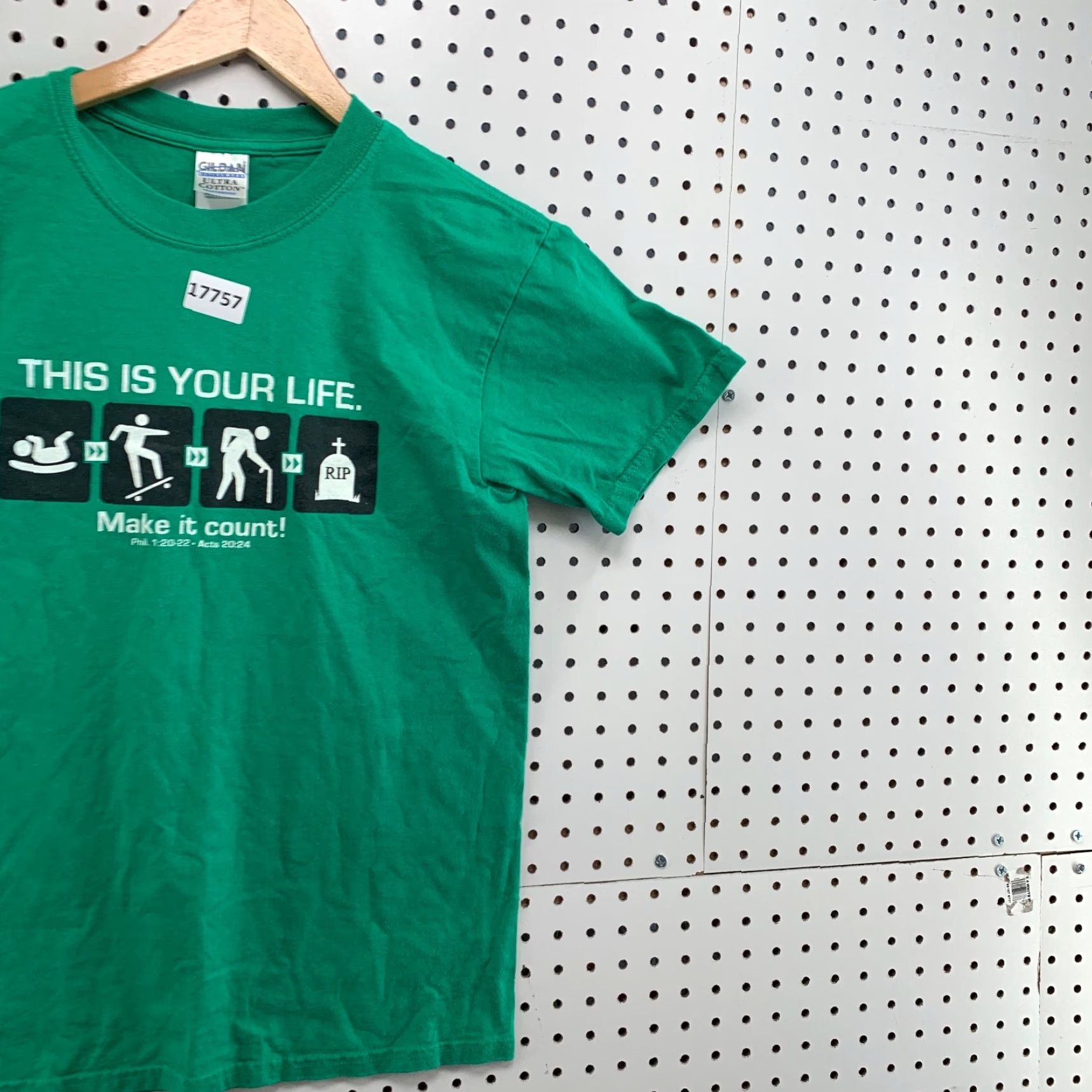 Gildan Vintage This IS Your Life Make It Count Shirt Green Adult Small Short Sleeve Crew Neck Unisex T-Shirt, 100% Cotton, Gildan, Funny Pattern, 90s Theme Size US S / EU 44-46 / 1 - 4 Thumbnail