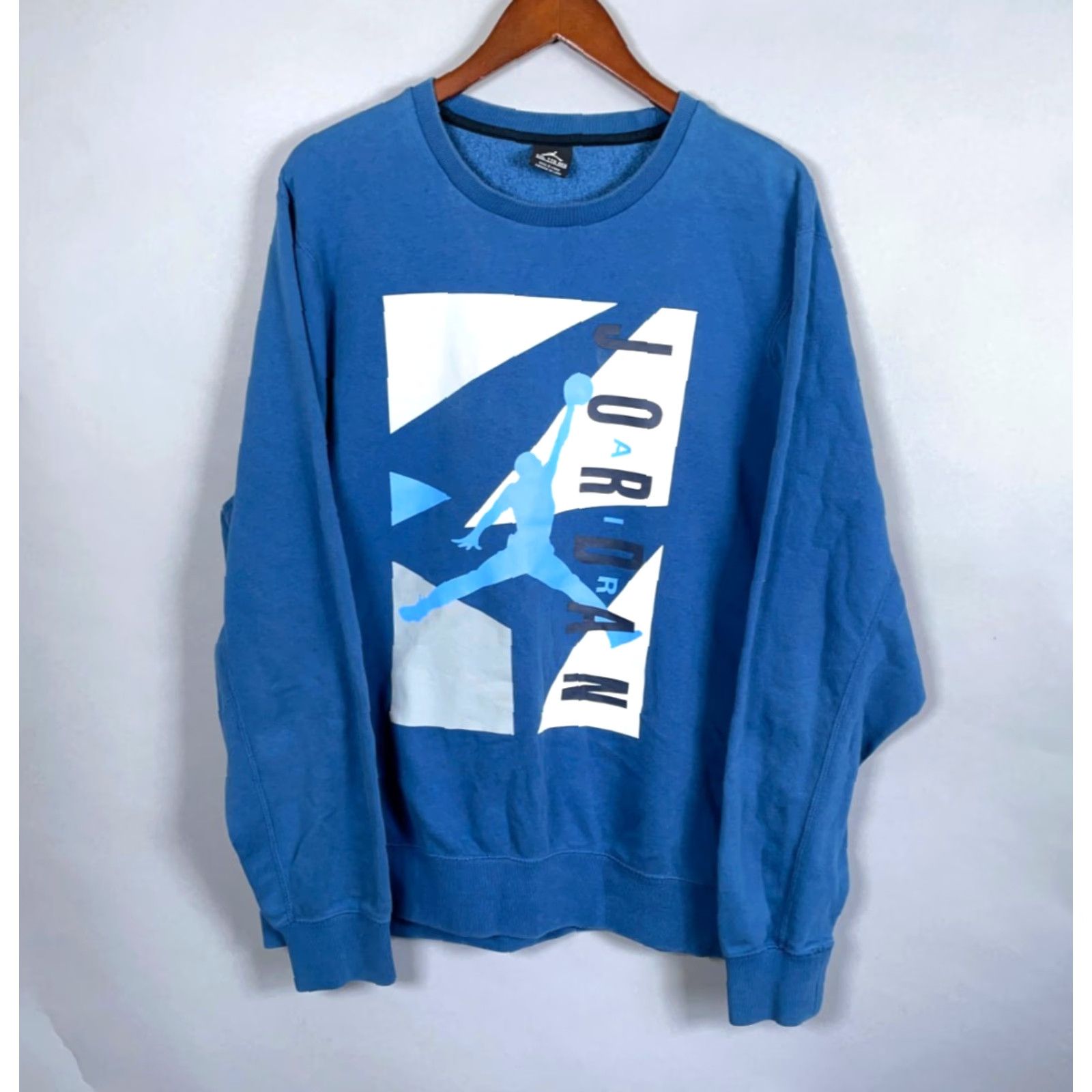 Jordan Brand Jordan Sweatshirt Adult 2XL Blue Crewneck Graphic Print Fleece Cotton Blend Pullover 90s Retro Sports Size US XXL / EU 58 / 5 - 2 Thumbnail
