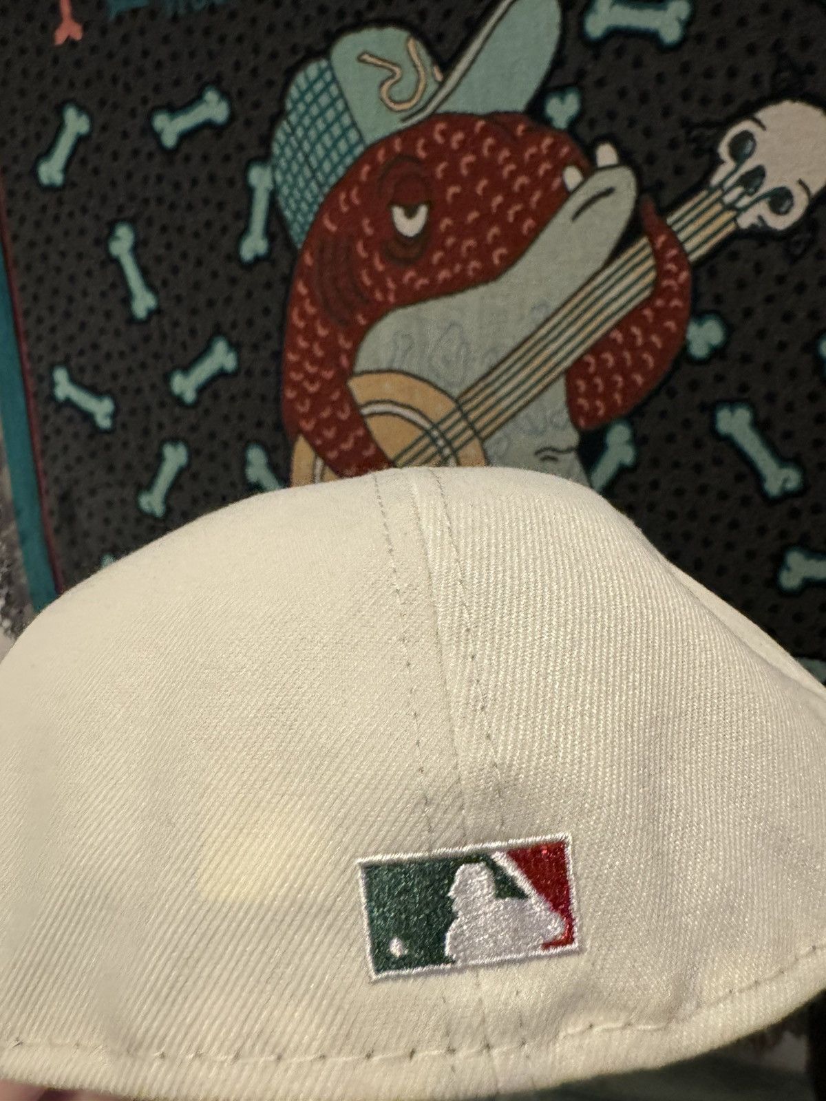 New Era Seattle Mariners 7 3/4 Hat Dreams Metallic Script Size ONE SIZE - 7 Thumbnail