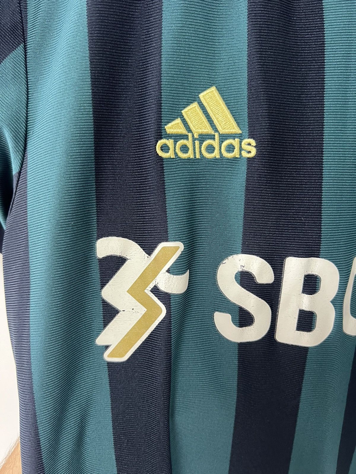 Adidas Leeds United 2020/21 Away Football Shirt Jersey Adidas M Size US M / EU 48-50 / 2 - 11 Thumbnail