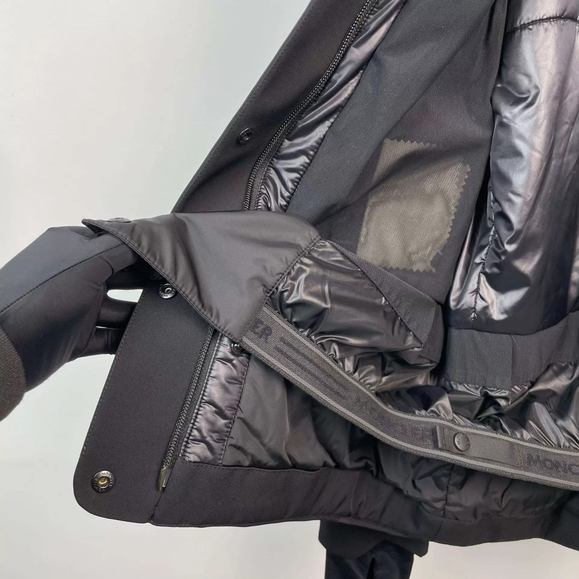 Moncler Moncler Black Padded Ski Jacket Size 0 260301LCC8X05 Size XS / US 0-2 / IT 36-38 - 8 Thumbnail