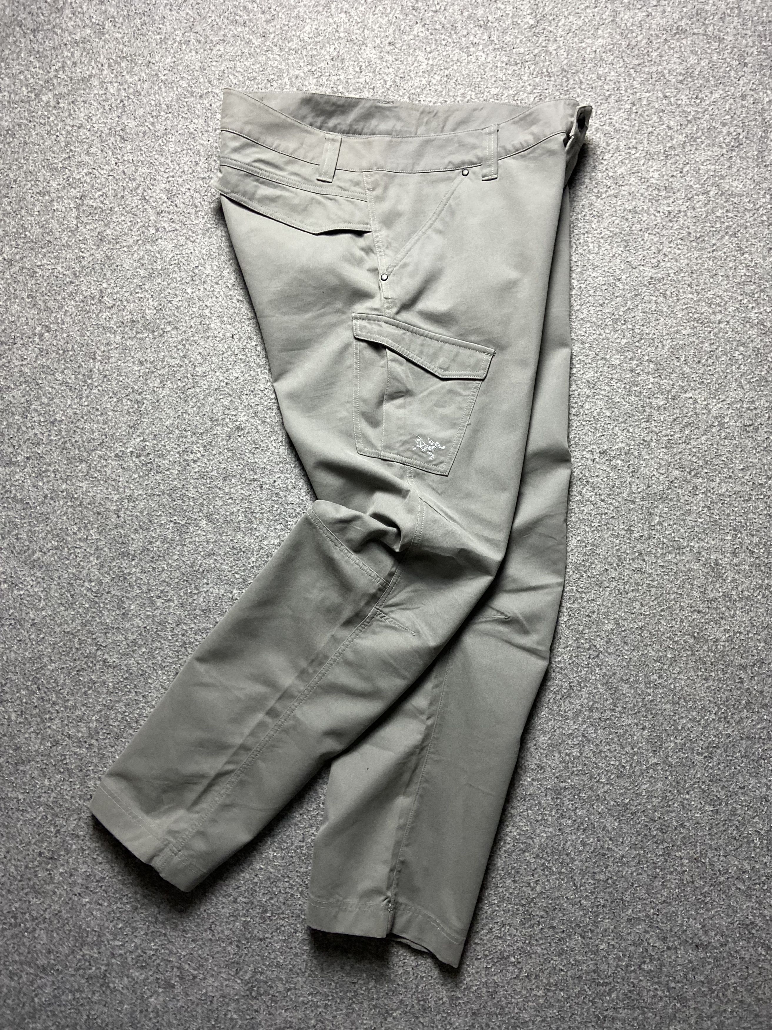 image of Arcteryx Arc’Teryx Cargo Trekking Pants in Grey, Men's (Size 36)