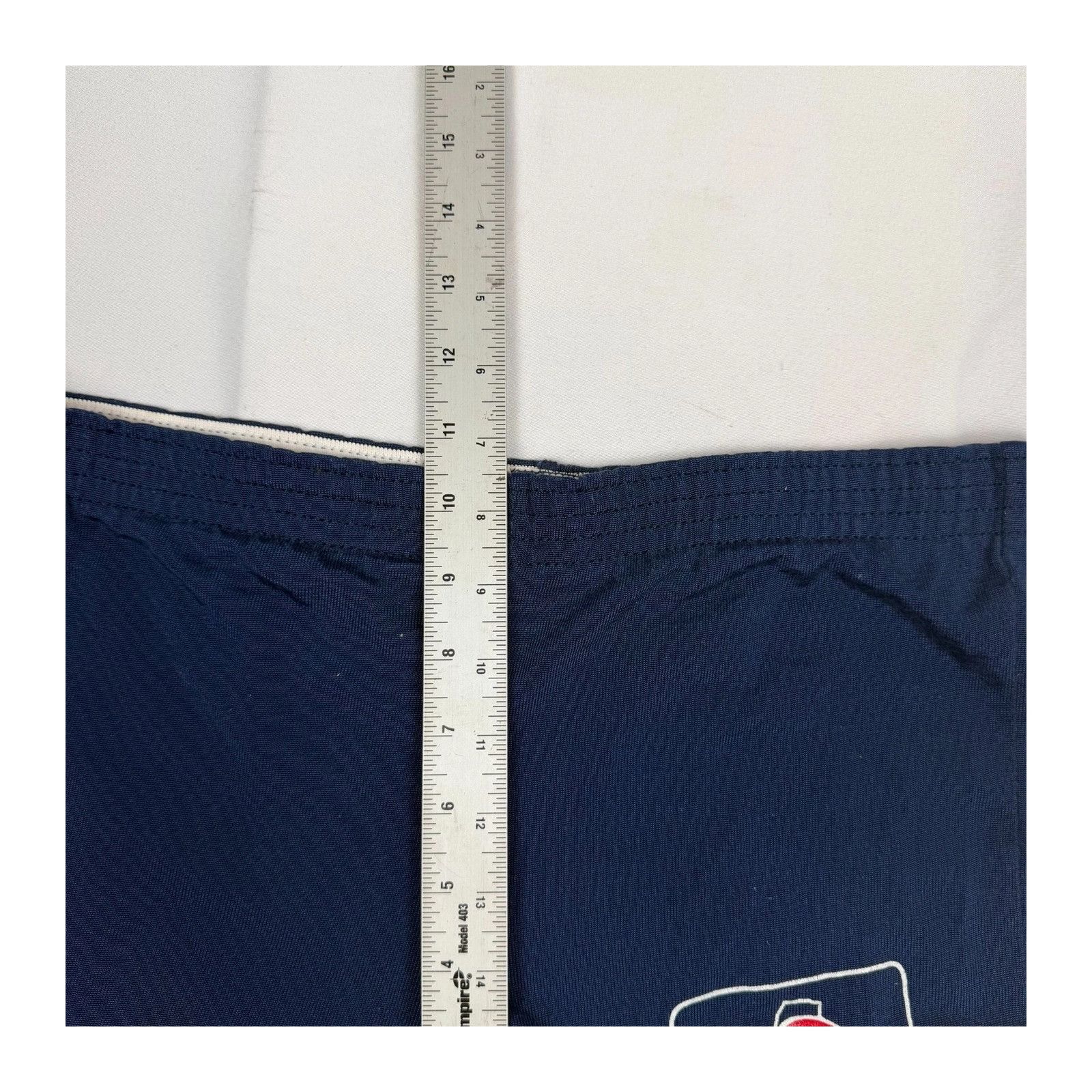 Champion Vintage MLB 90s Champion Atlanta Braves Shorts Adult Small 2 Size US S / EU 44-46 / 1 - 3 Thumbnail