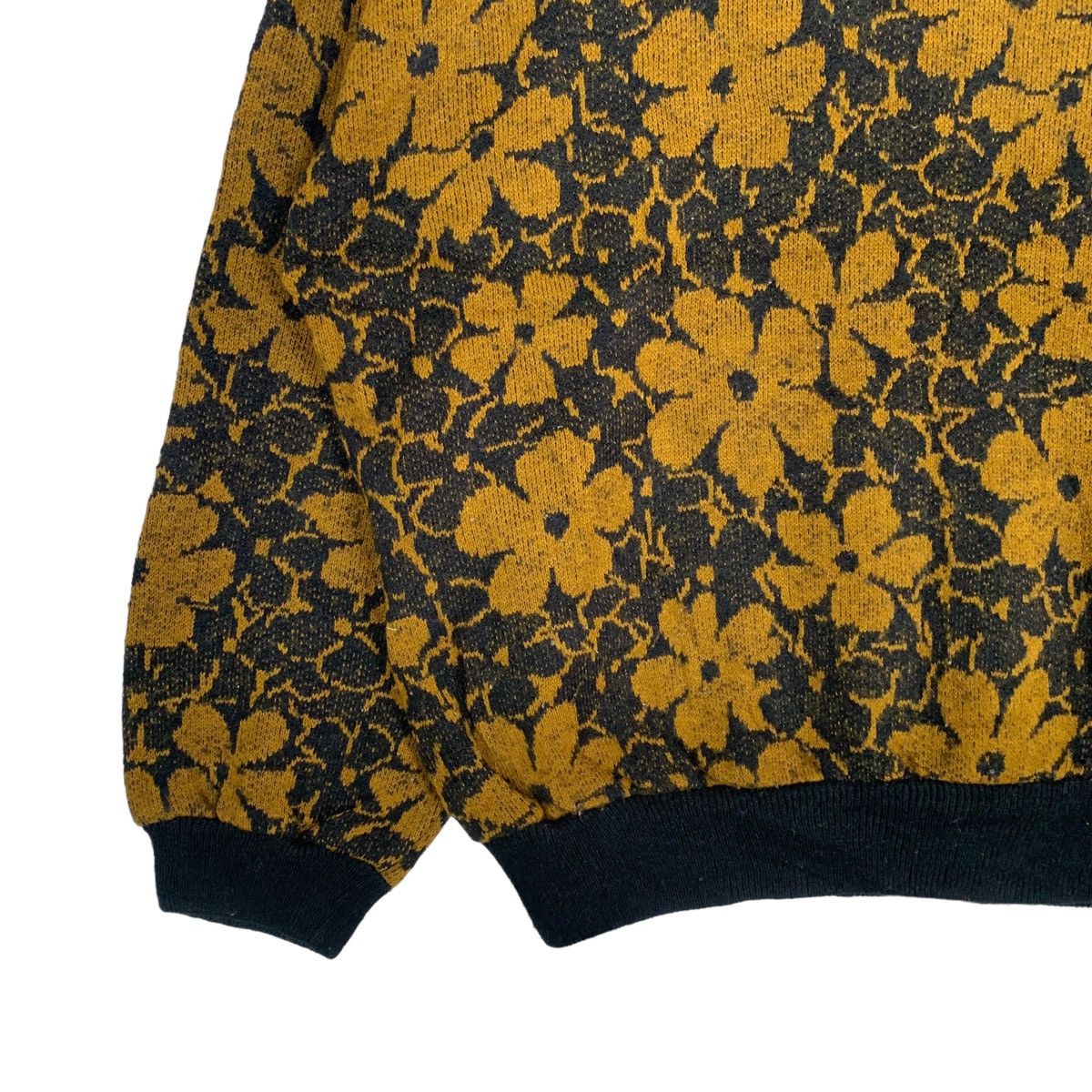 Designer Knit wear Italians Design made in italy Floral sweater Size M / US 6-8 / IT 42-44 - 3 Thumbnail
