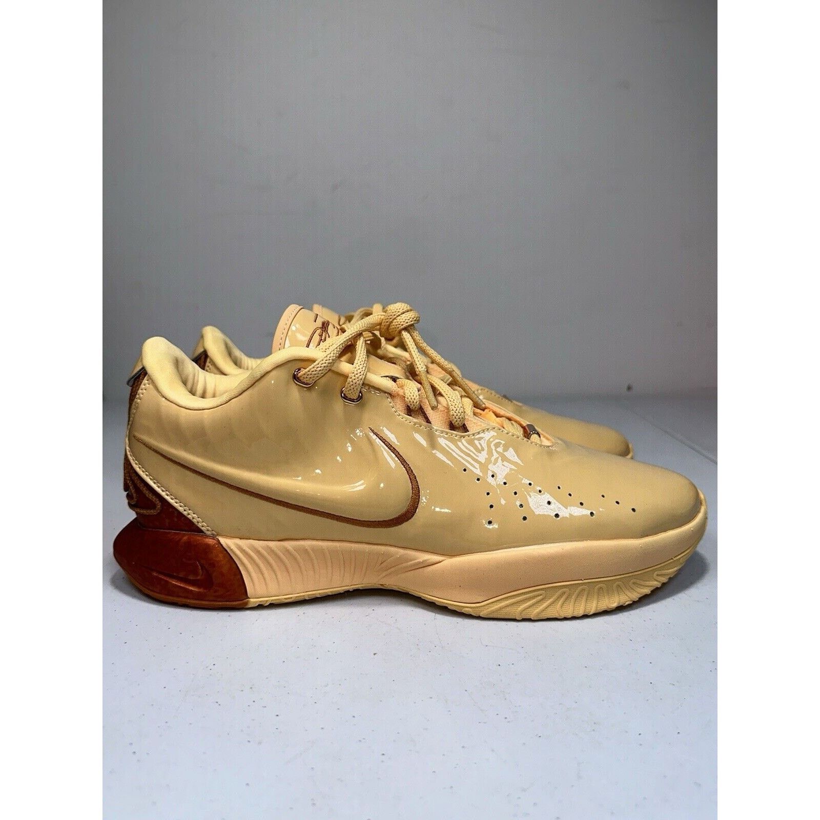 Nike Nike LeBron James XXI 21 Melo Melo Tint FV2345-800 sz 11 Size US 11 / EU 44 - 2 Thumbnail