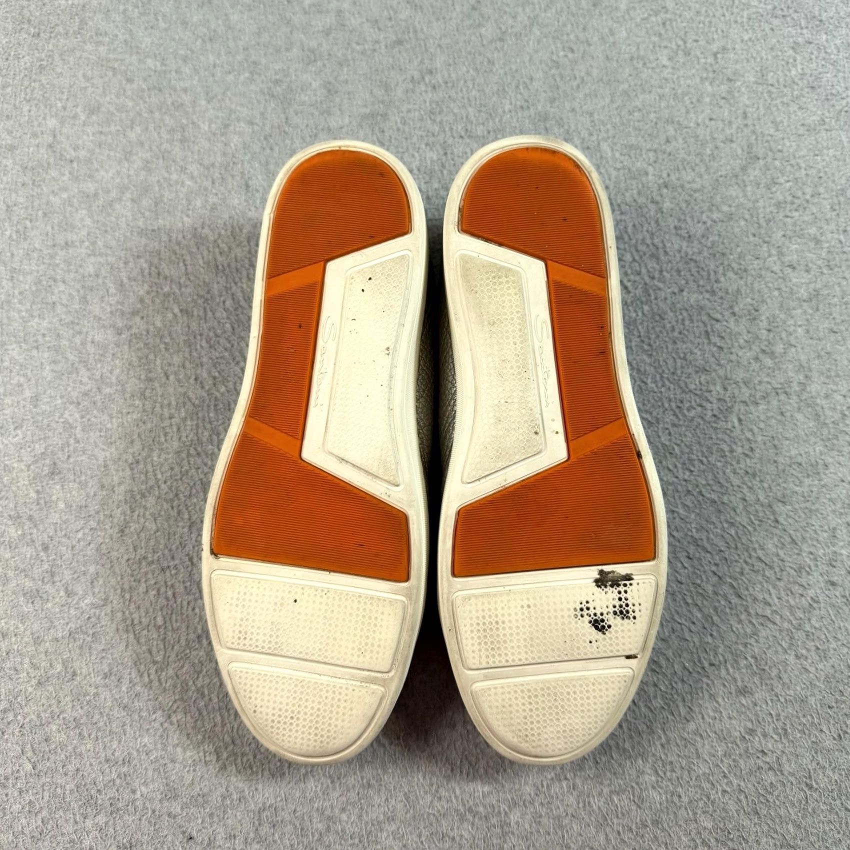 Santoni Santoni Womens Low Top Leather Sneakers Casual Walking 8 Silver Leather Cushioned Comfort Made in Italy Mens/Girls (adjusted as applicable) Size M / US 6-8 / IT 42-44 - 2 Thumbnail