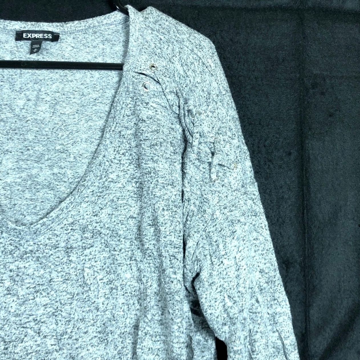 Express Express Womens Sweater Heathered Gray V Neck Criss Cross Shoulders Stretch M Size M / US 6-8 / IT 42-44 - 5 Thumbnail