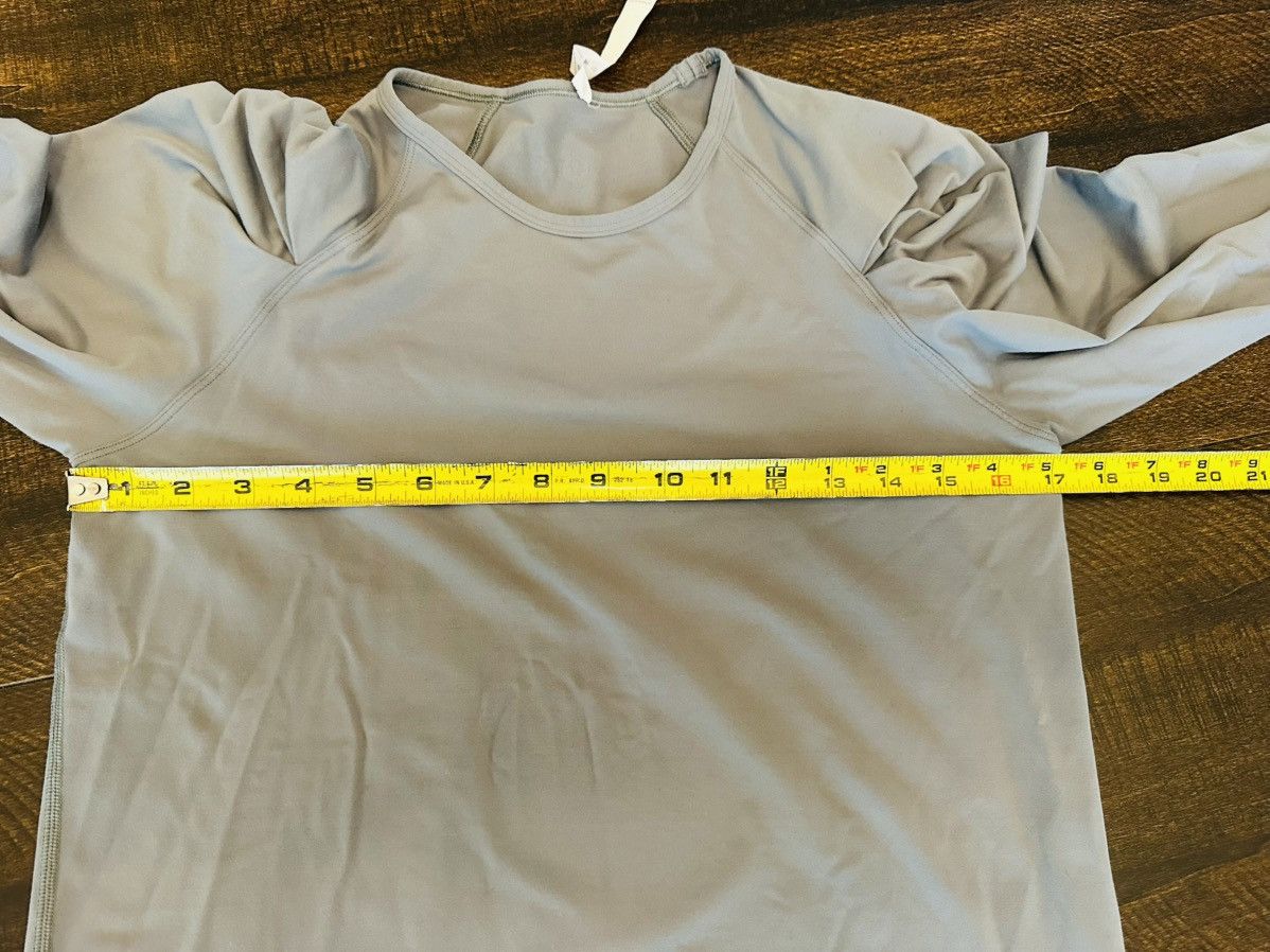 Lululemon Lululemon Long Sleeve Puffed Shoulders Shirt-Size 8 Size M / US 6-8 / IT 42-44 - 5 Thumbnail
